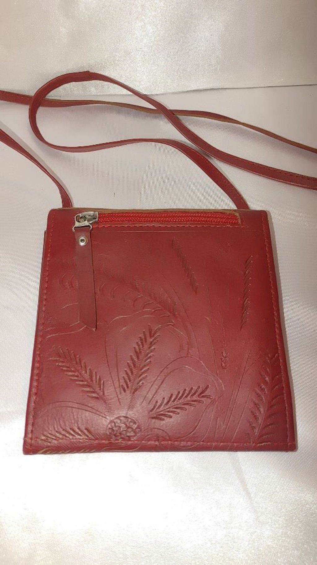 The Unbranded Brand J.L. Saldivar Embossed Leather Crossbody/Wallet Size ONE SIZE - 5 Thumbnail