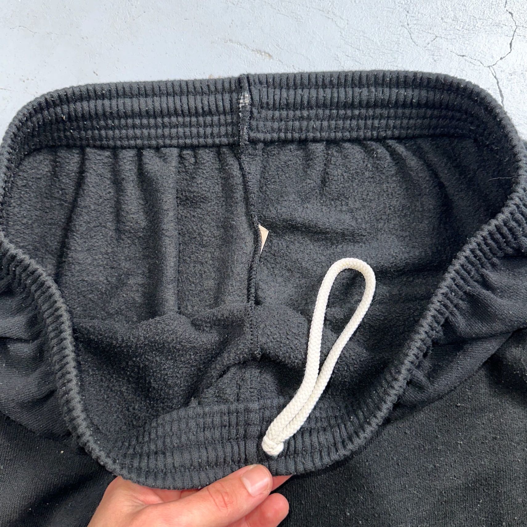 Fruit Of The Loom VINTAGE Fruit of the Loom Sweatpants 70s Fleece Black Adult L Men Regular Drawstring 90s Theme Size US 33 - 7 Thumbnail