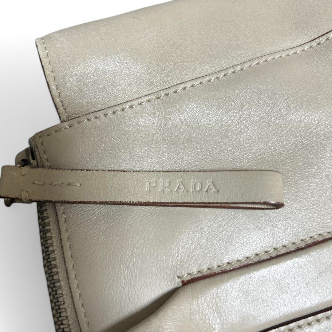 Prada Prada - Vitello Verni Lavanda White Leather Shoulder Bag Size ONE SIZE - 8 Thumbnail