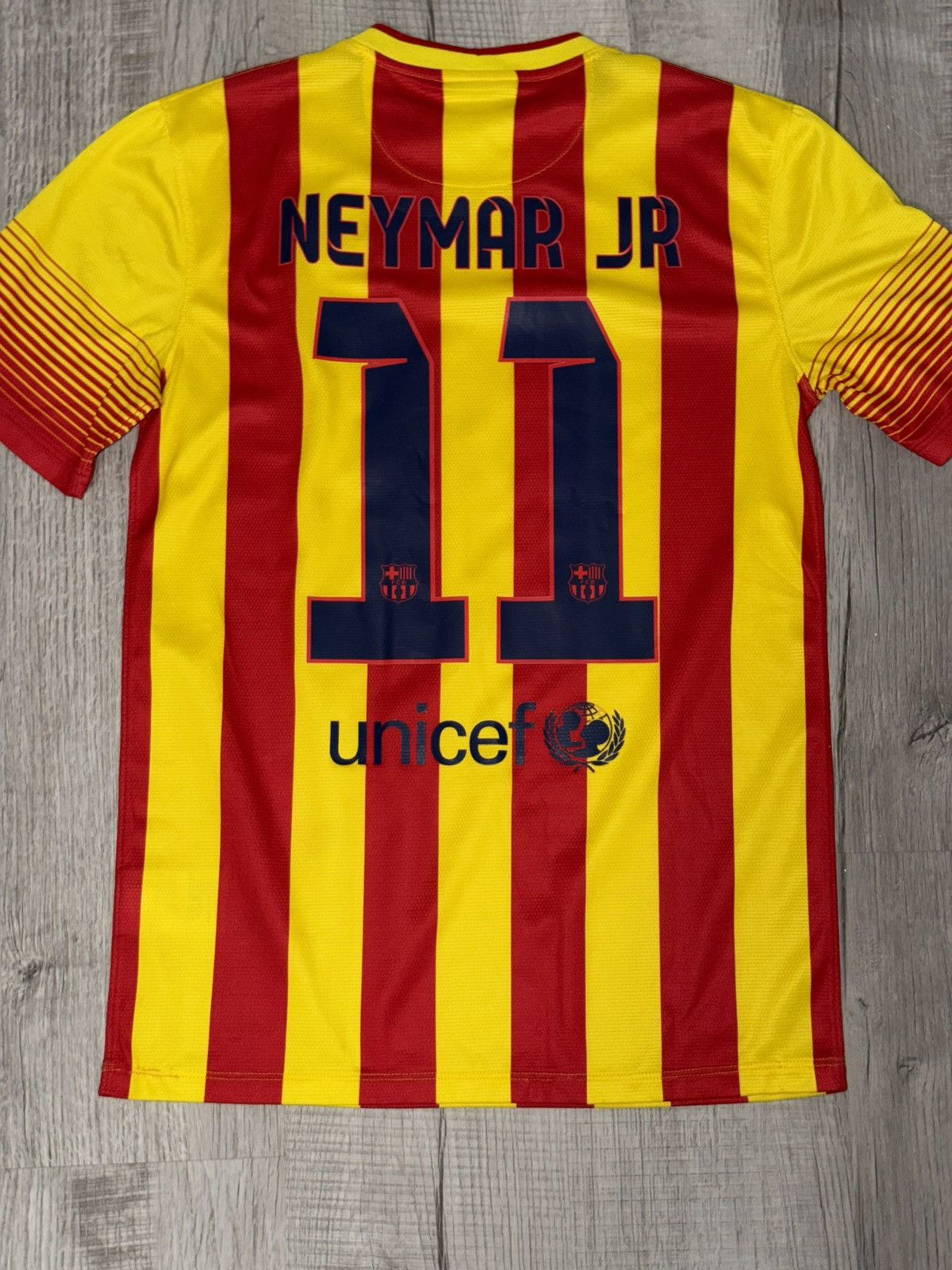 Nike Neymar 2014 Barcelona Away Jersey Size US S / EU 44-46 / 1 - 1 Thumbnail