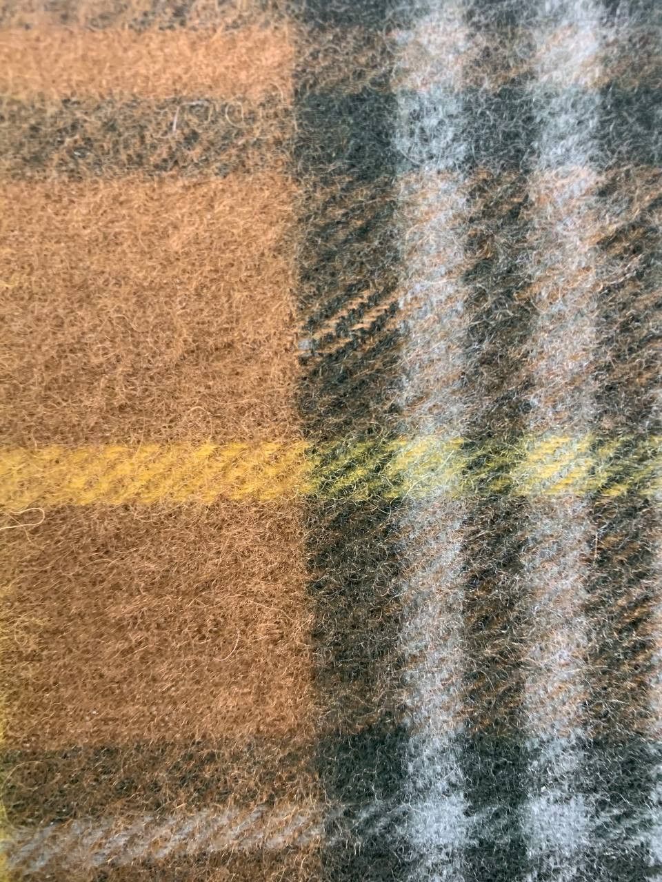 Johnstons Of Elgin Johnstons Of Elgin Scarf / Muffler / Neckwear Size ONE SIZE - 8 Thumbnail