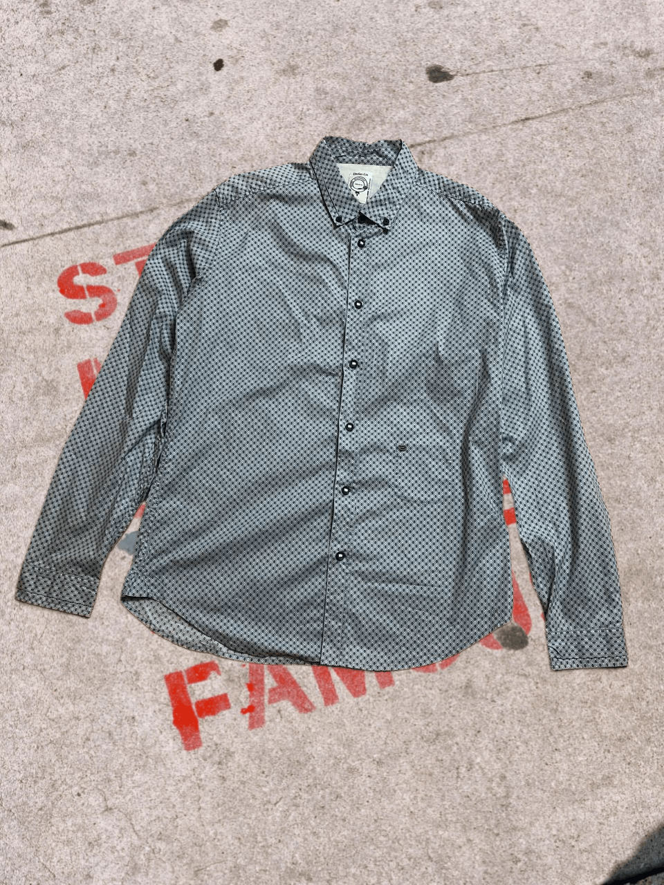 Diesel VINTAGE DIESEL Slim Fit Dress Shirt Minimal Look Size US XL / EU 56 / 4 - 1 Thumbnail