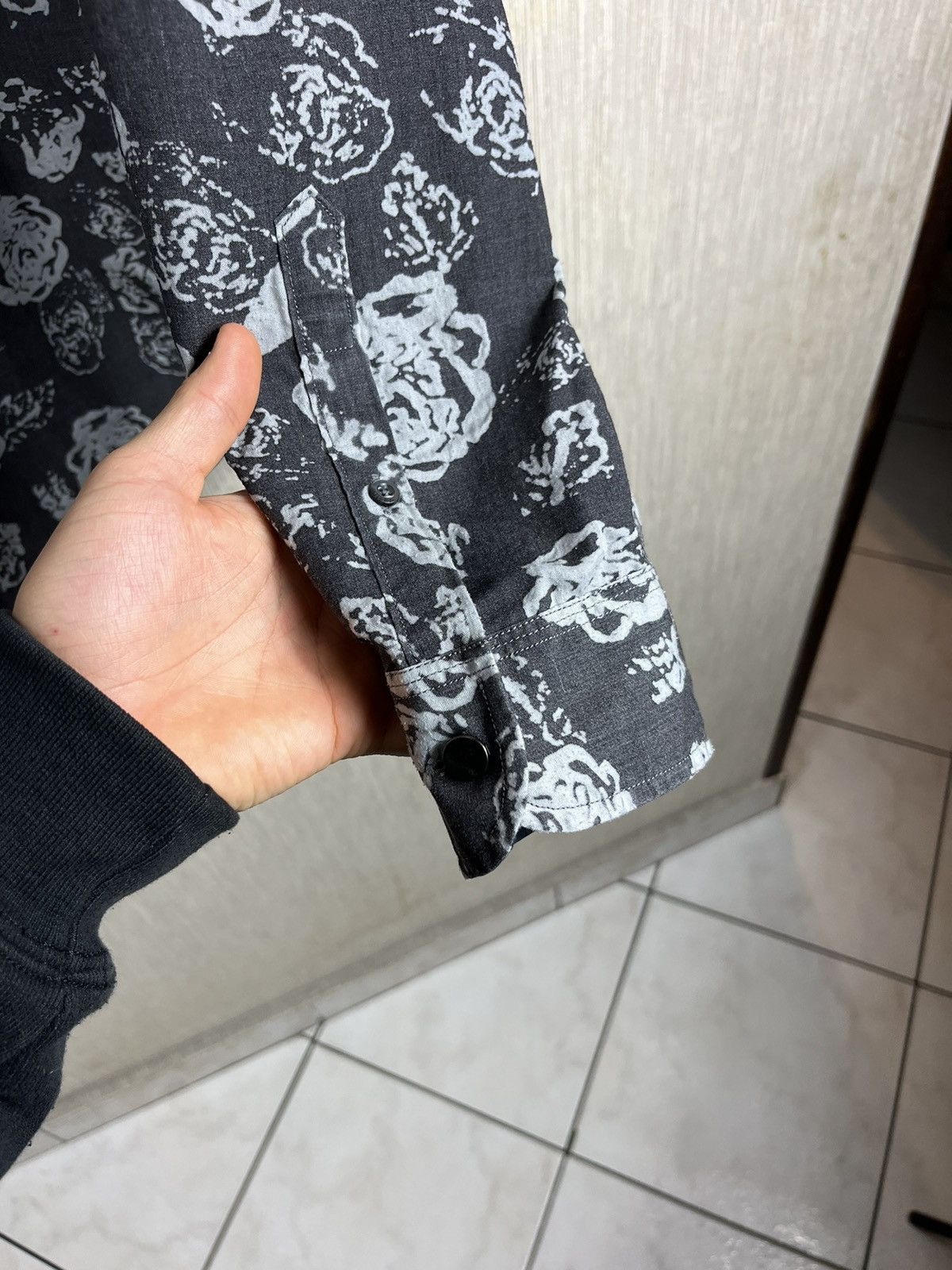 Diesel × Vintage Vintage archive Diesel Industries roses full print y2k shirt Size US L / EU 52-54 / 3 - 14 Thumbnail