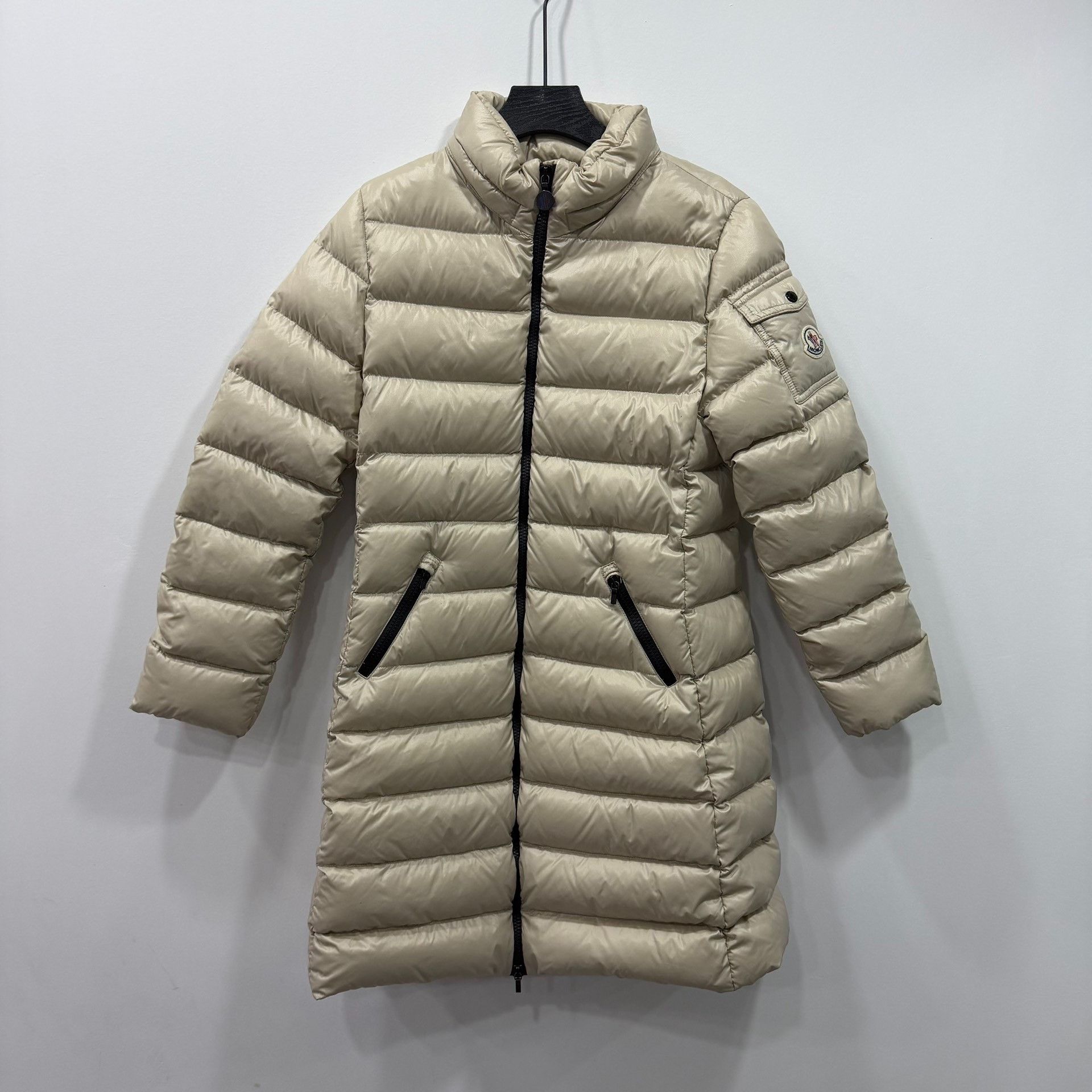 Moncler Moncler Down Long Gray Down Jacket XL Women Size XL / US 12-14 / IT 48-50 - 1 Thumbnail