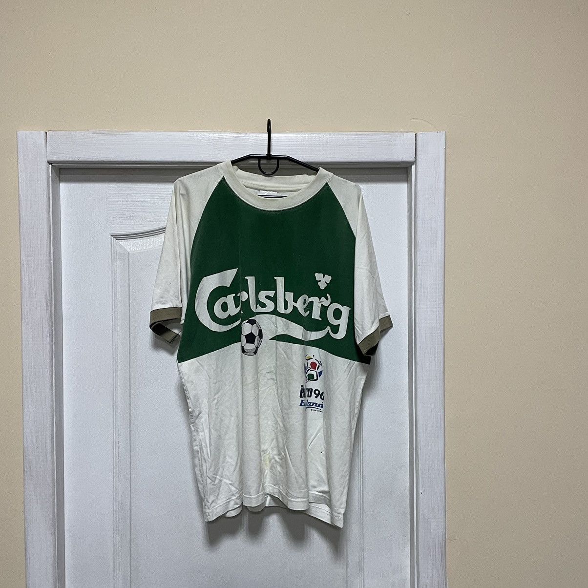 UEFA × Vintage Vintage distre Carlsberg Shirt UEFA Euro England 96 1994 tee Size US XL / EU 56 / 4 - 2 Thumbnail