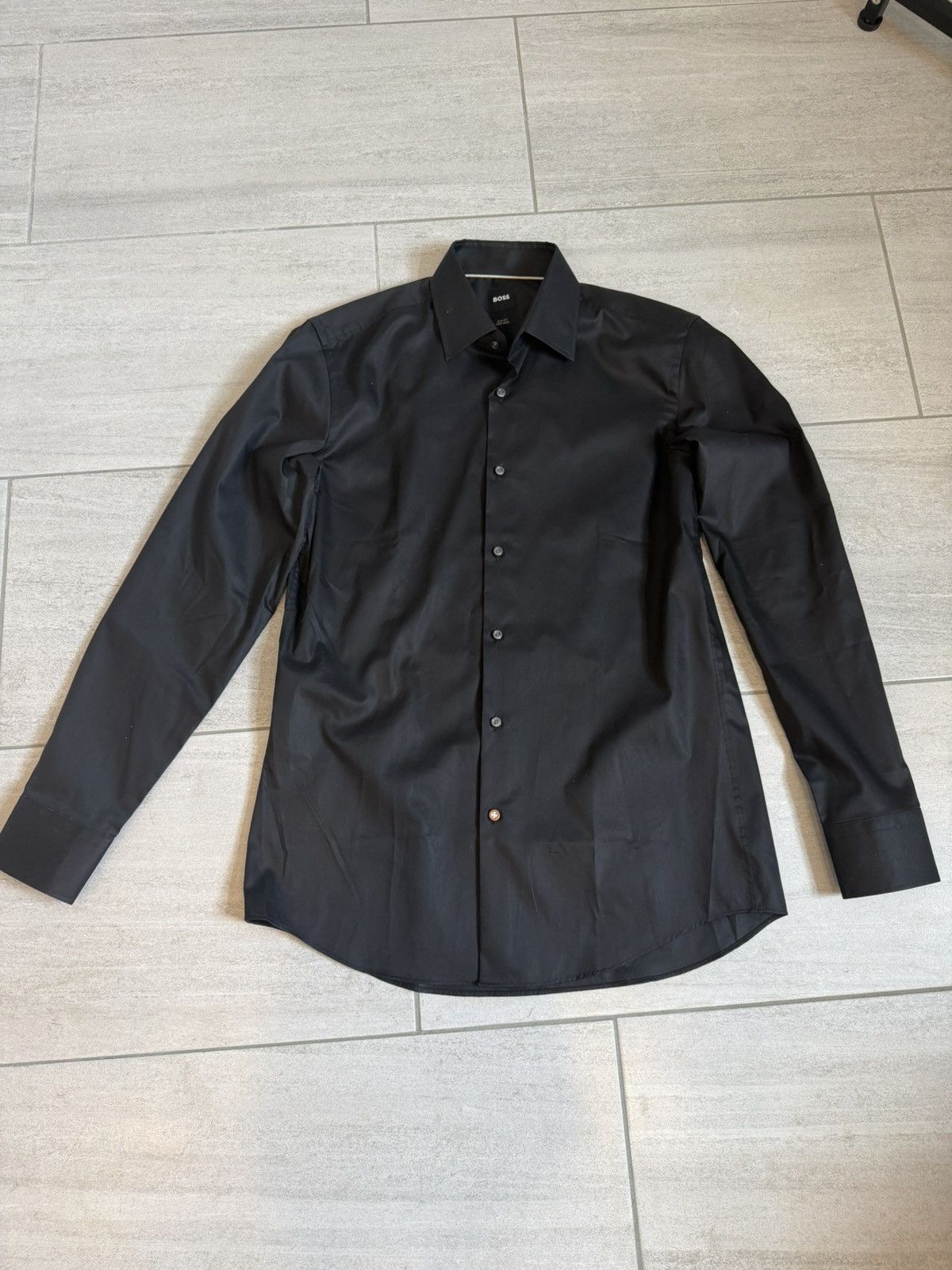 Hugo Boss Hugo boss shirt in size medium! Size US M / EU 48-50 / 2 - 2 Thumbnail