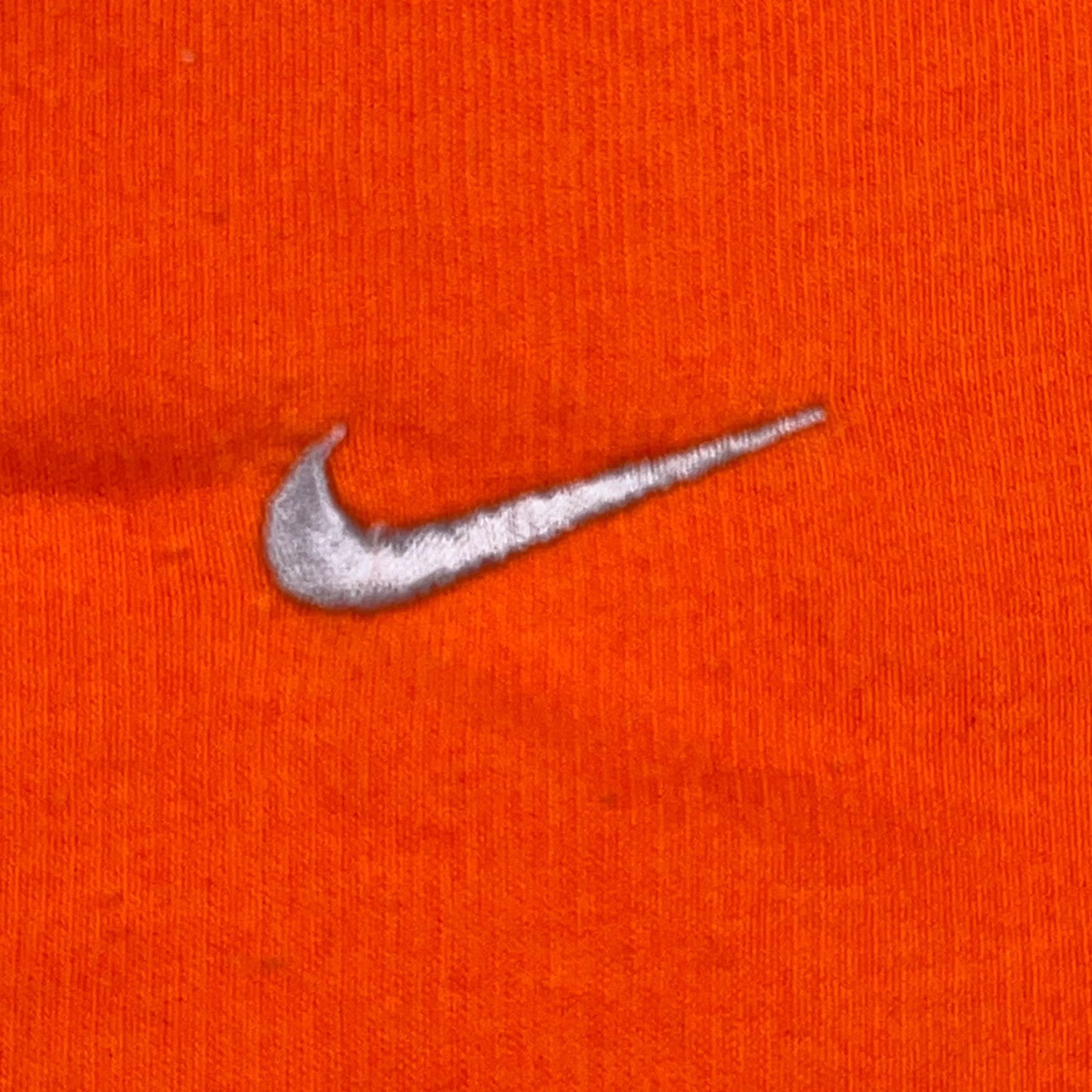 Nike VINTAGE Nike Sweatshirt Men XL Orange Crewneck Pullover 2000s Y2K Sportswear Classic Logo Size US XL / EU 56 / 4 - 4 Thumbnail