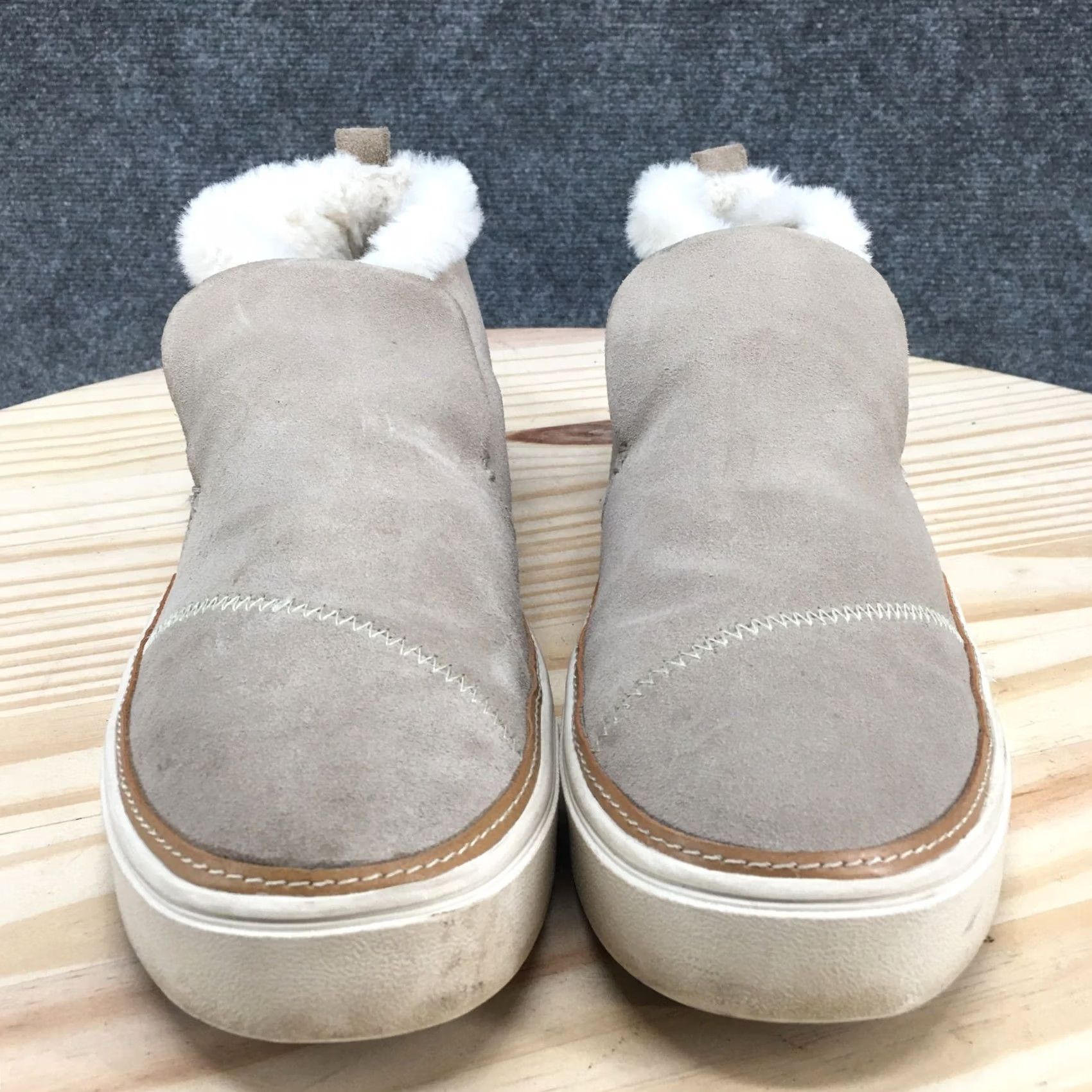 Toms VINTAGE TOMS Boots Womens 10 Paxton Slip On Fur Lined Suede Beige Slipper Style M 10 Beige Shoes Women Size US 10 / IT 40 - 7 Thumbnail