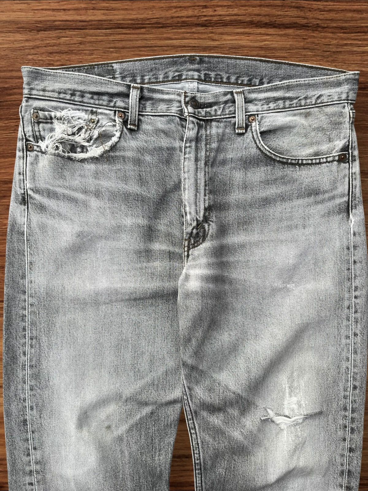 Levi's × Levi's Vintage Clothing × Vintage Vintage 90s Levi’s 505 Grey Wash Distressed Frayed Leg Jeans Size US 35 - 4 Thumbnail