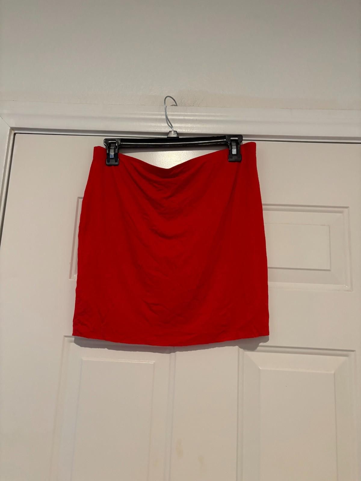 J.Crew Womens Core brand red stretch mini skirt #236 sz S to M Size 28" / US 6 / IT 42 - 2 Thumbnail
