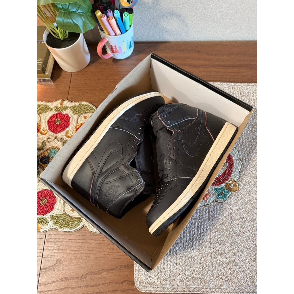 Jordan Brand × Nike Jordan 1 Retro High OG Self Expression Black Muslin Red Size US 8.5 / EU 41-42 - 7 Thumbnail