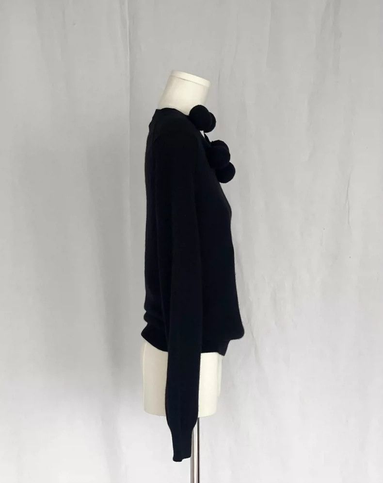 Comme des Garcons Comme Des Garcons V-neck cardigan with big hairball at nec Size XS / US 0-2 / IT 36-38 - 6 Thumbnail