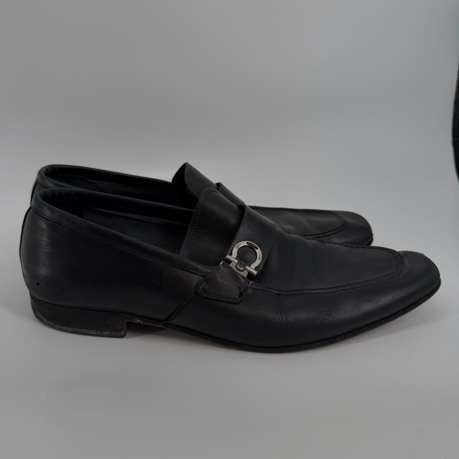 Salvatore Ferragamo Salvatore Ferragamo Men Size 10 Black Leather Horsebit Loaf Size US 10 / EU 43 - 1 Thumbnail