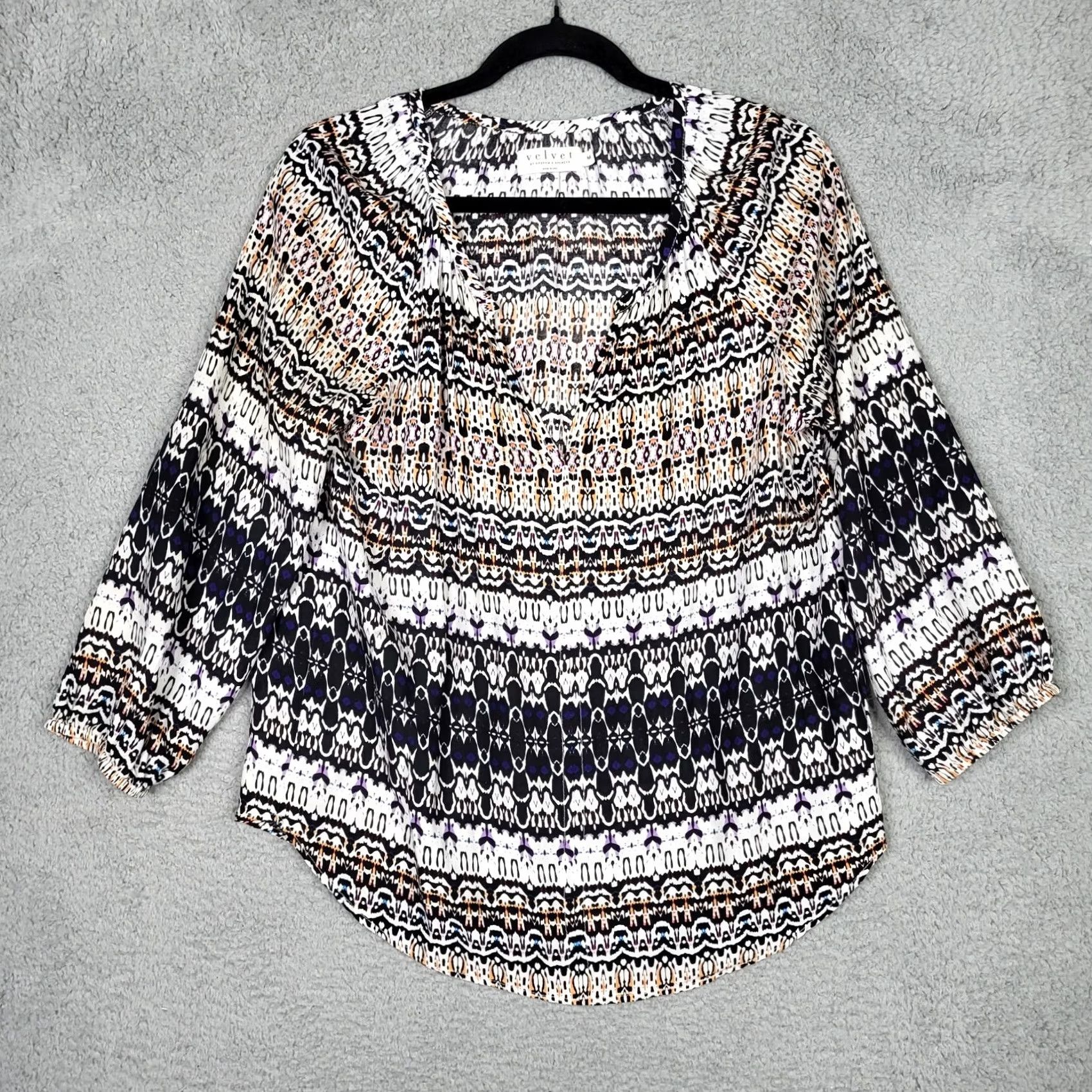 Velvet Velvet BY GRAHAM & SPENCER Abstract Print Women's V-neck Blouse M Multicolor Long Sleeve Shirt Womens Regular Size M Velvet BY GRAHAM & SPENCERMADE Size M / US 6-8 / IT 42-44 - 2 Thumbnail