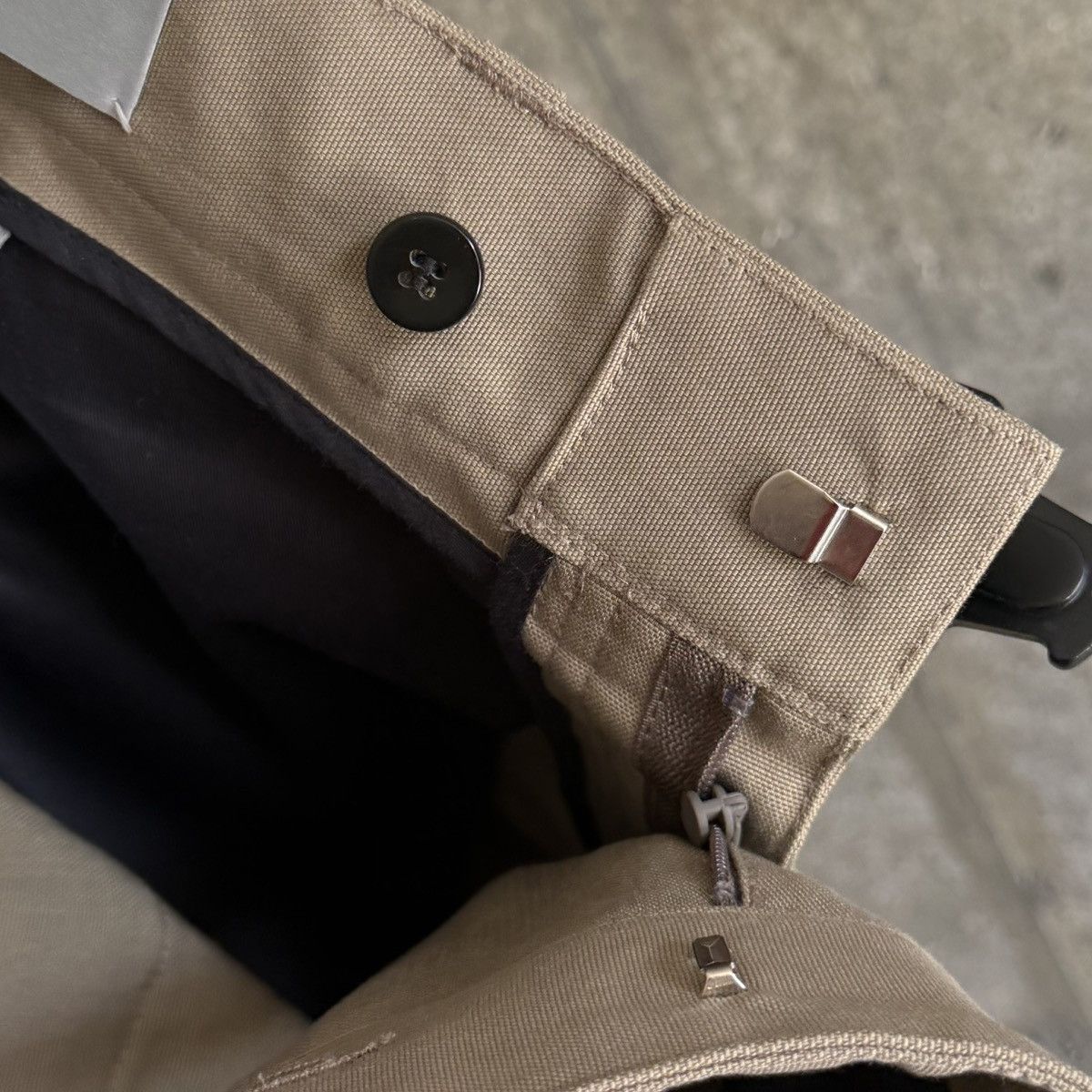 Alyx × Dior RollerCoaster Buckle Belted Saddle Pocket Cargo Pants Size US 34 / EU 50 - 13 Thumbnail