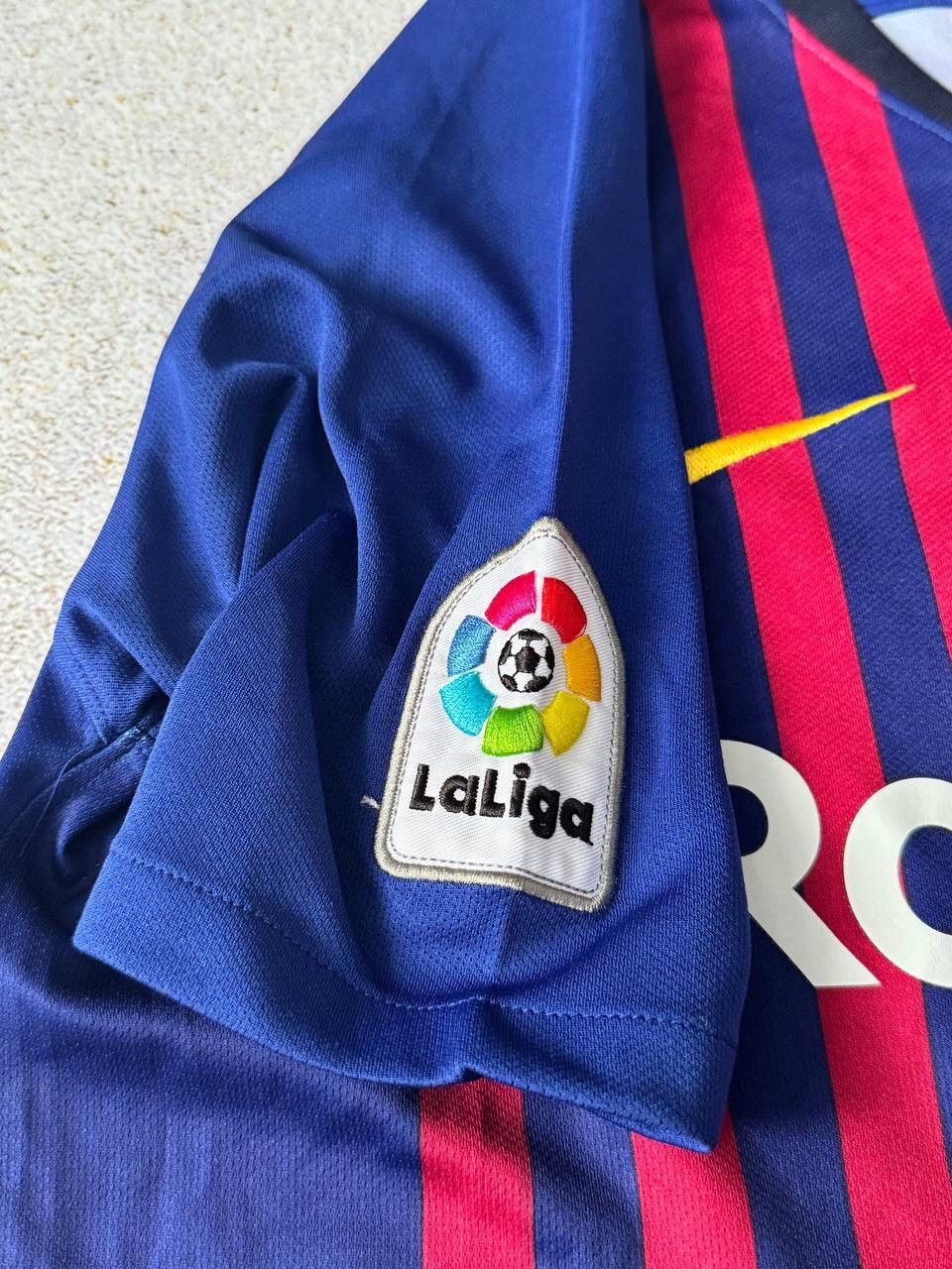 Nike Vintage Nike F.C Barcelona Messi #10 Soccer Jersey T-shirt Size US L / EU 52-54 / 3 - 2 Thumbnail