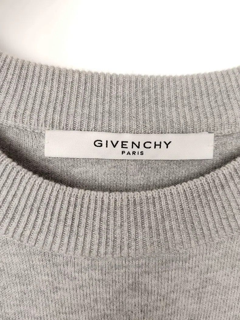 Givenchy Givenchy Men's Embossed Star Heavy Sweatshirt Size US S / EU 44-46 / 1 - 3 Thumbnail