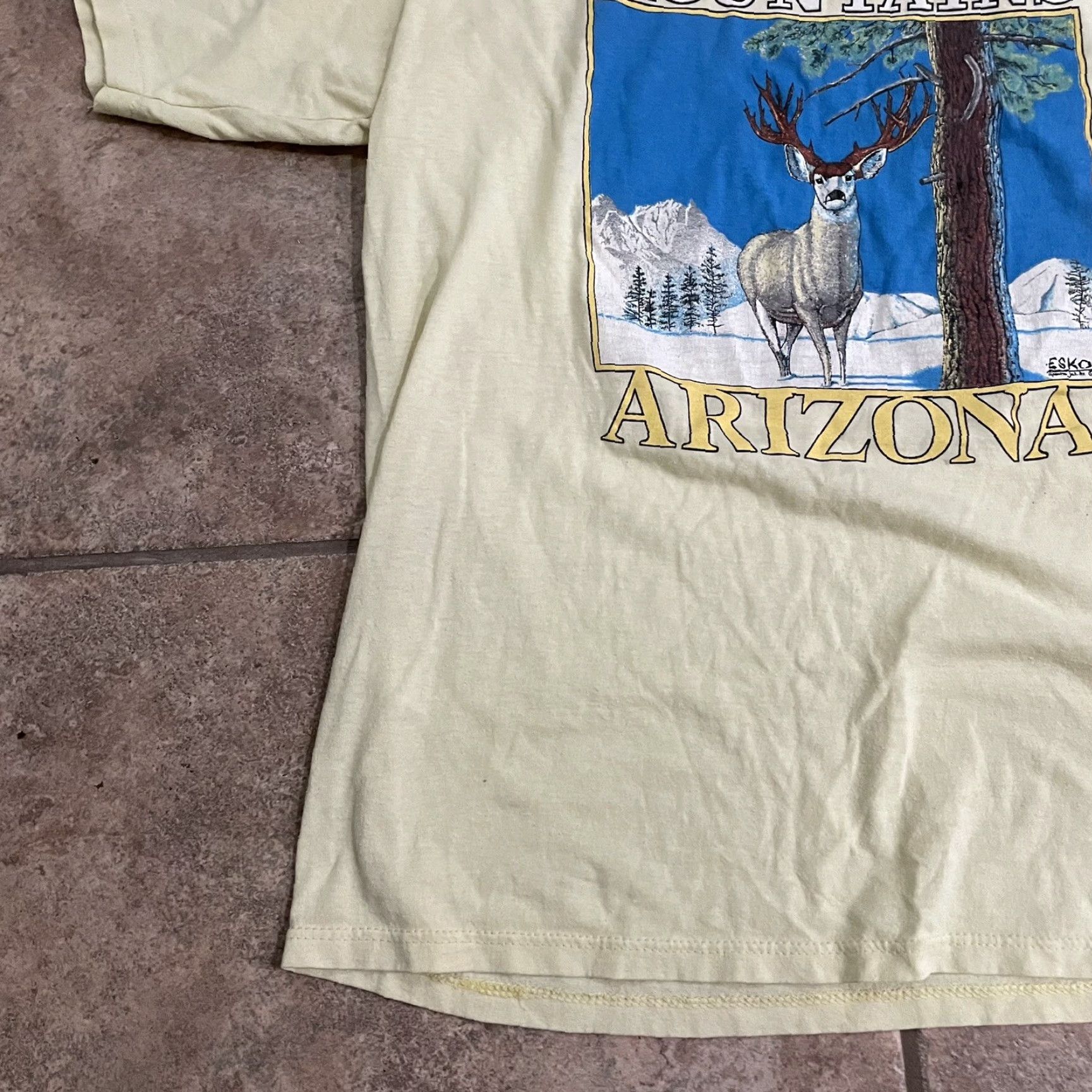 Vintage VINTAGE Sunbelt T-Shirt Mens Size L White Yellow USA Stitch Single Stitch Sunbelt USA 90s (if applicable) Size US L / EU 52-54 / 3 - 3 Thumbnail