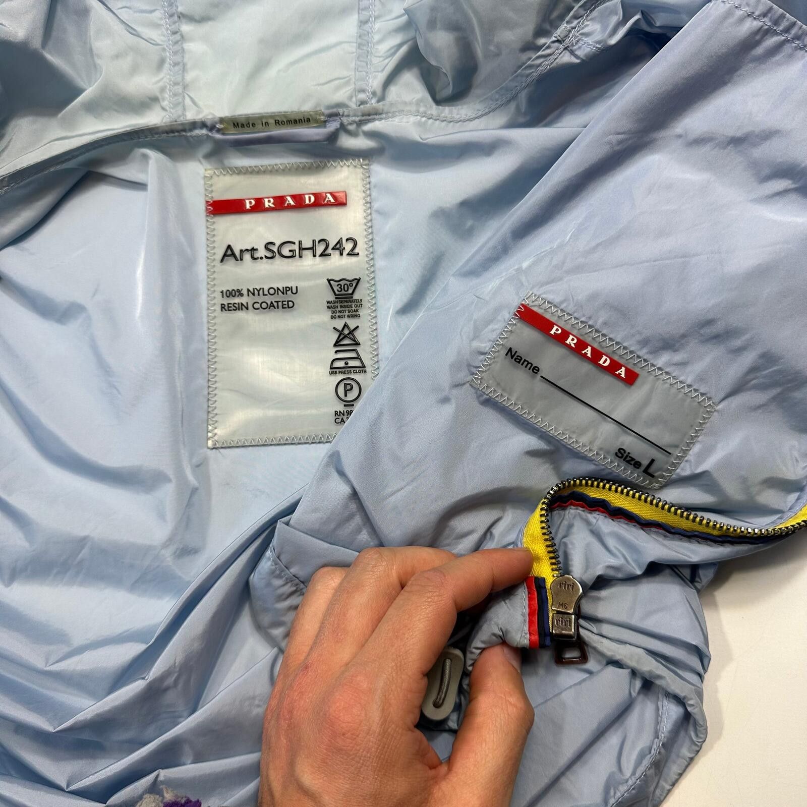 Prada Prada Milano 2010 Baby Blue Contrast Plaque Logo Jacket - L Size US L / EU 52-54 / 3 - 6 Thumbnail