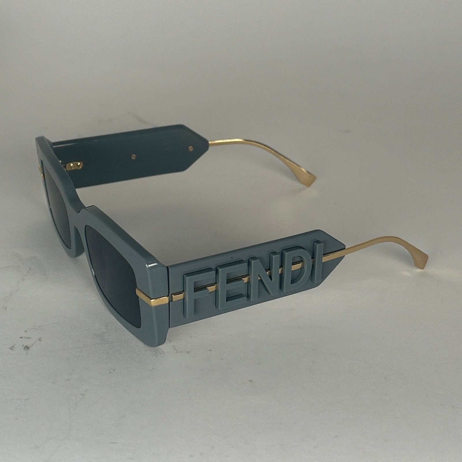 Fendi Fendi Gray Squared Logo Sunglasses Size ONE SIZE - 6 Thumbnail