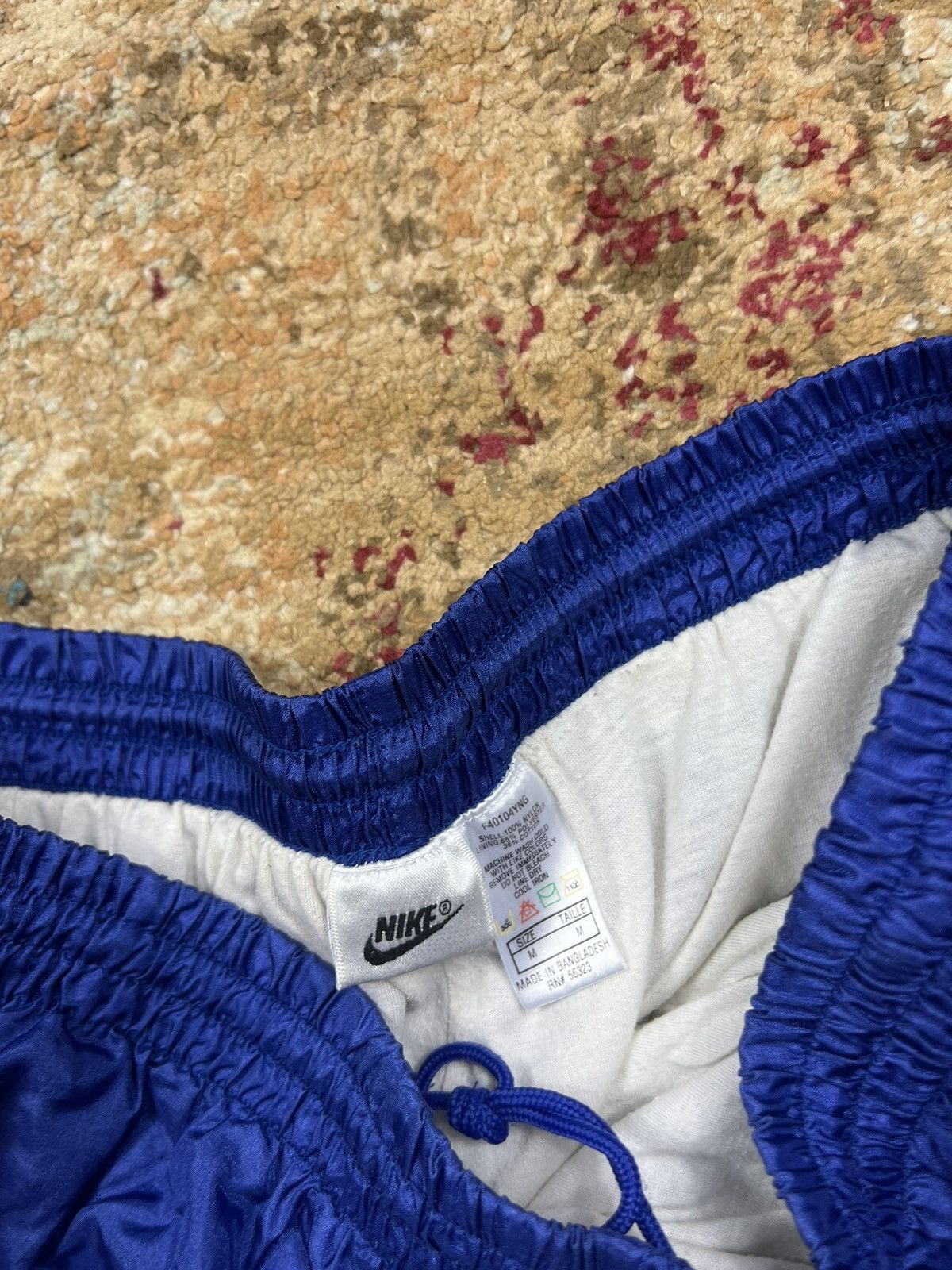 Vintage 90’s NIKE RETRO BAGGY TRACK PANTS SWOOSH LOGO Y2K Size US 32 / EU 48 - 4 Thumbnail