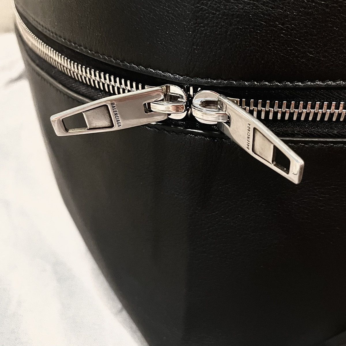 Balenciaga $3150 Balenciaga Giant 4X4 Large Leather Box Bag, 748194 Size ONE SIZE - 12 Thumbnail