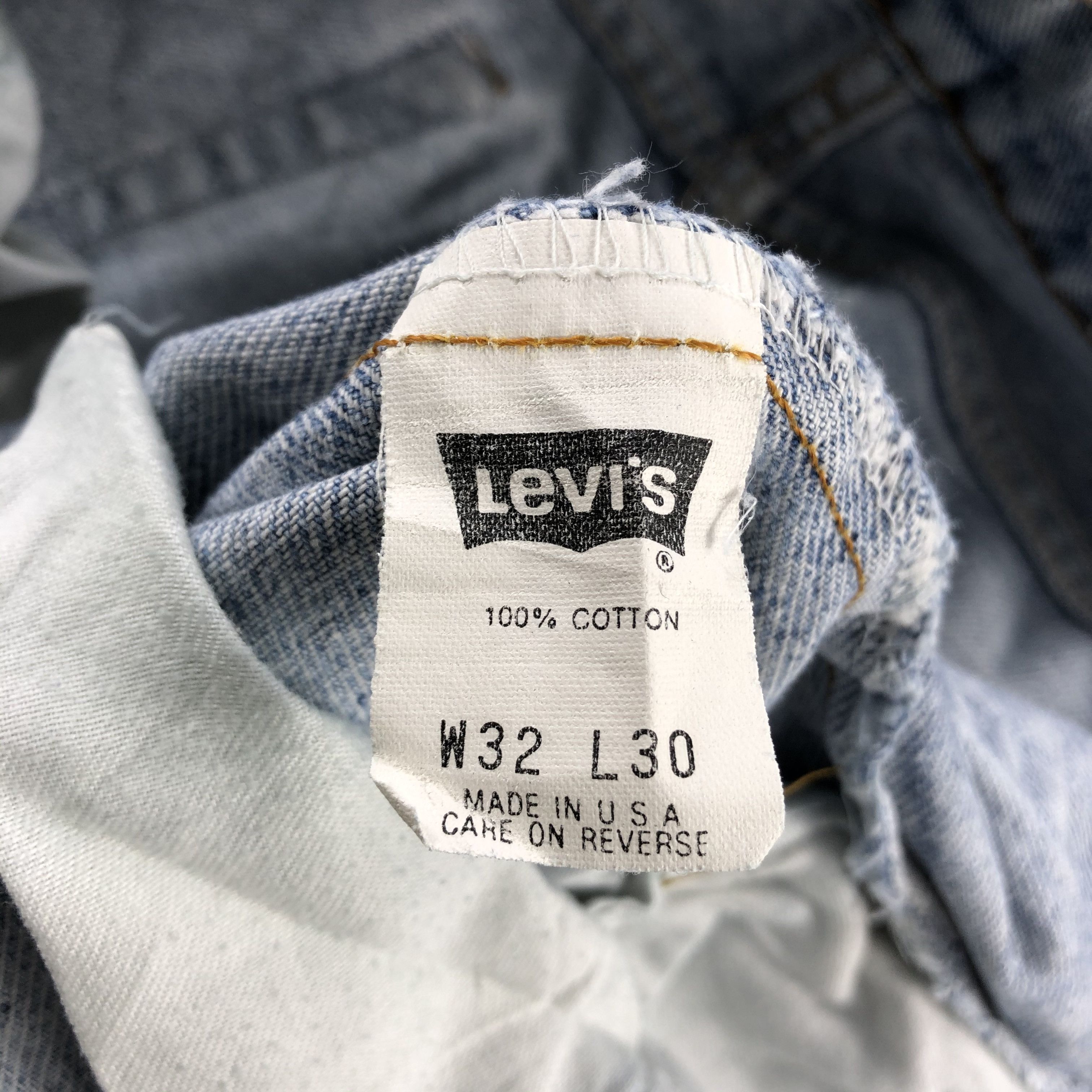 Levi's Vintage 90s Levis 560 Jeans Medium Wash Denim KJ930 Size US 32 / EU 48 - 13 Thumbnail