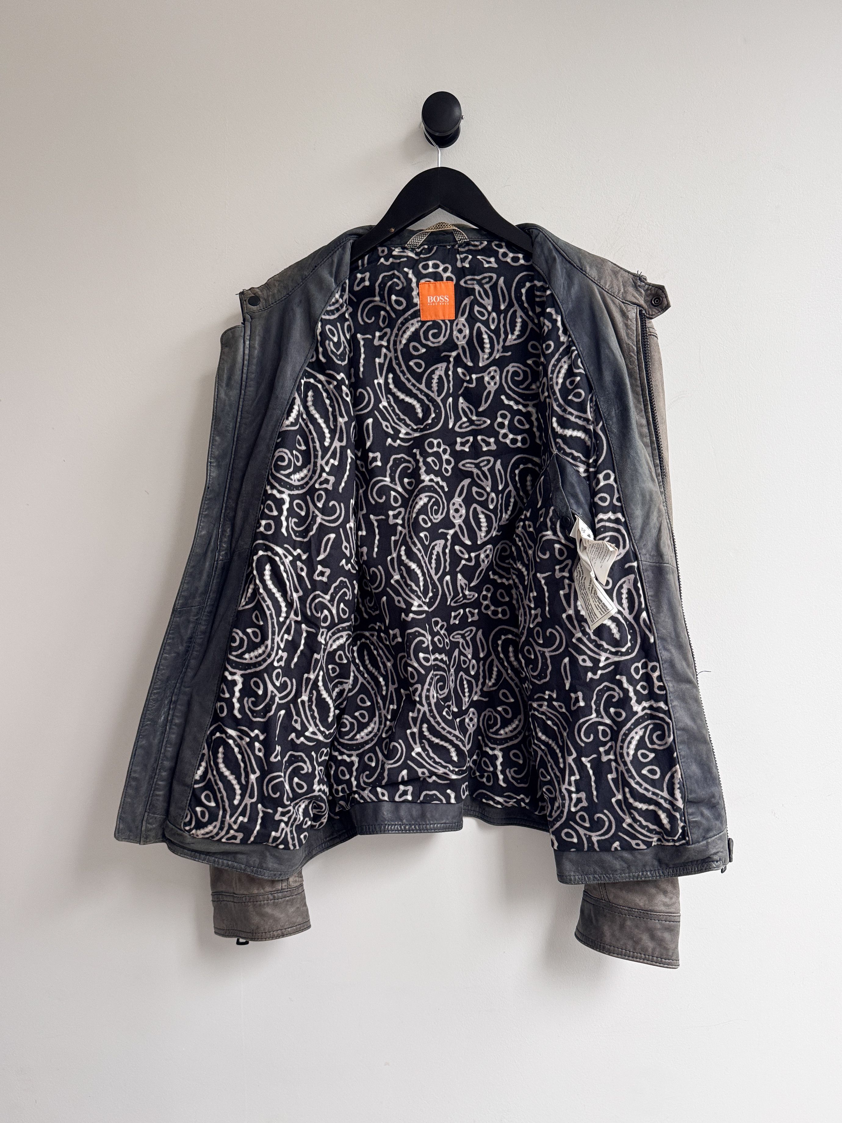 Hugo Boss Hugo Boss Gray Leather Jacket Size US L / EU 52-54 / 3 - 3 Thumbnail
