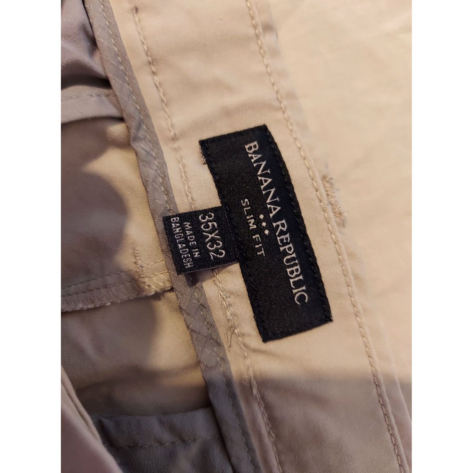 Banana Republic Banana Republic Pants Khakis 35x32 Beige Mens Tall? (adjusted) Size US 35 - 6 Thumbnail