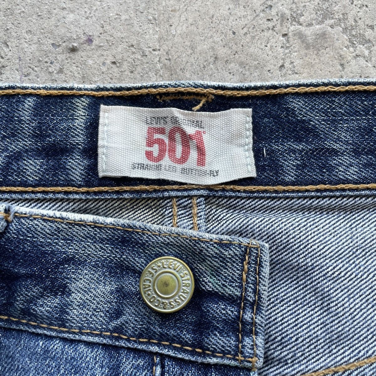 Levi's Vintage Levi’s 501 Ripped Jeans Faded Distressed Denim Pants Size US 33 - 6 Thumbnail