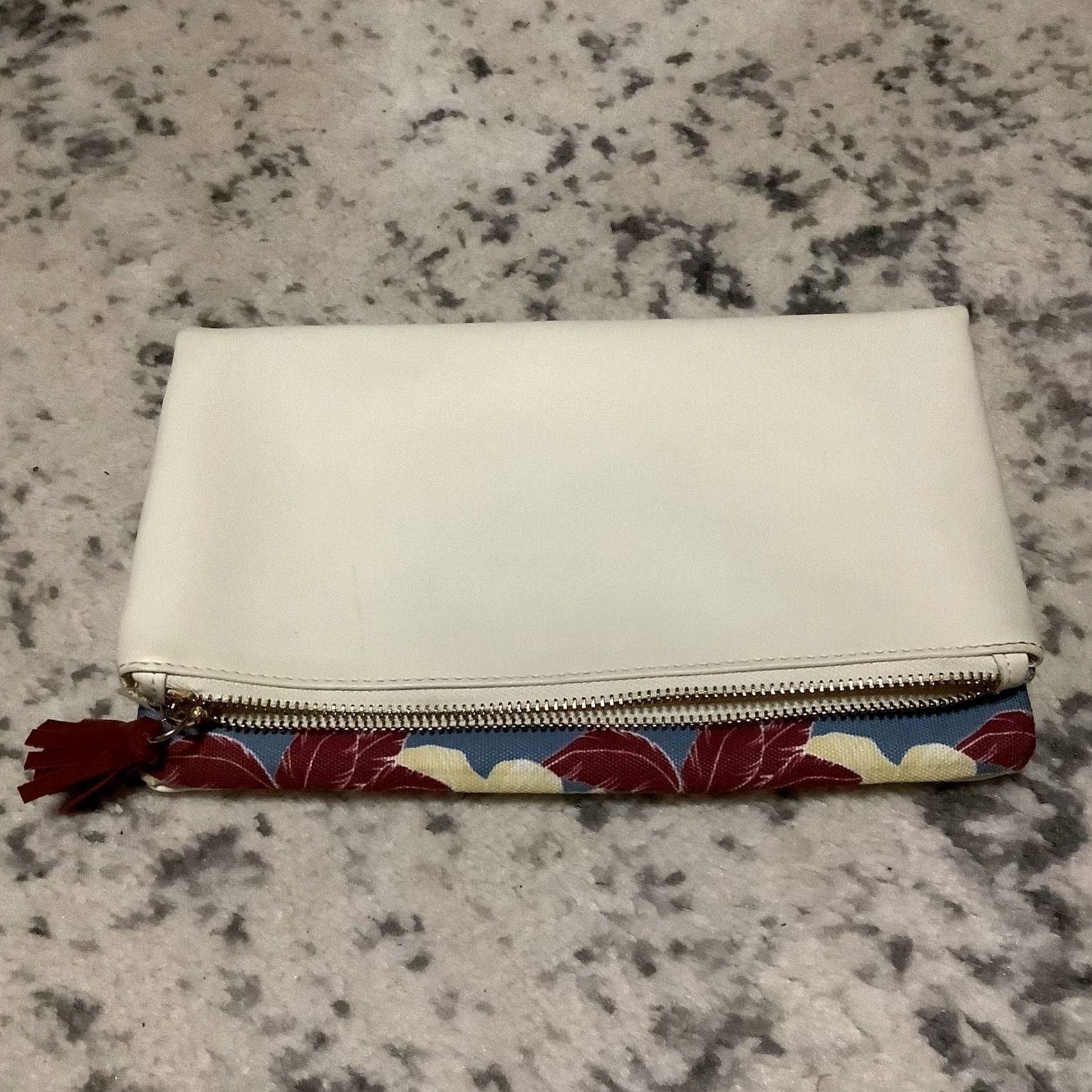 Rachel Pally VINTAGE RACHEL PALLY ANTHROPOLOGIE Floral Leather Reversible Clutch Bag Purse Wallet Women Cream White Cloth Reversible Clutch Non smoking USED ONCE Size ONE SIZE - 3 Thumbnail