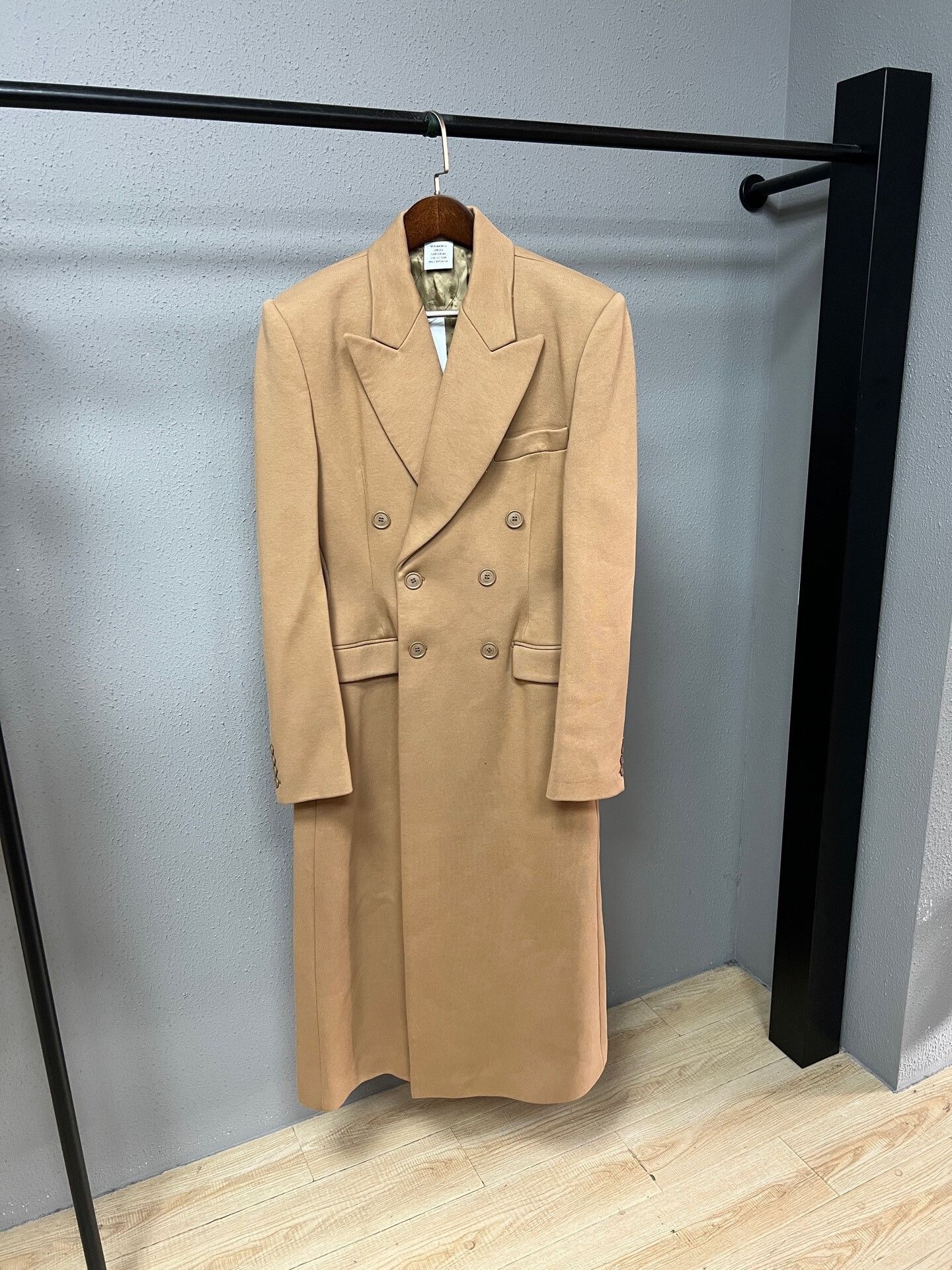 Vetements khaki long coat by Vtements Size S / US 4 / IT 40 - 1 Thumbnail