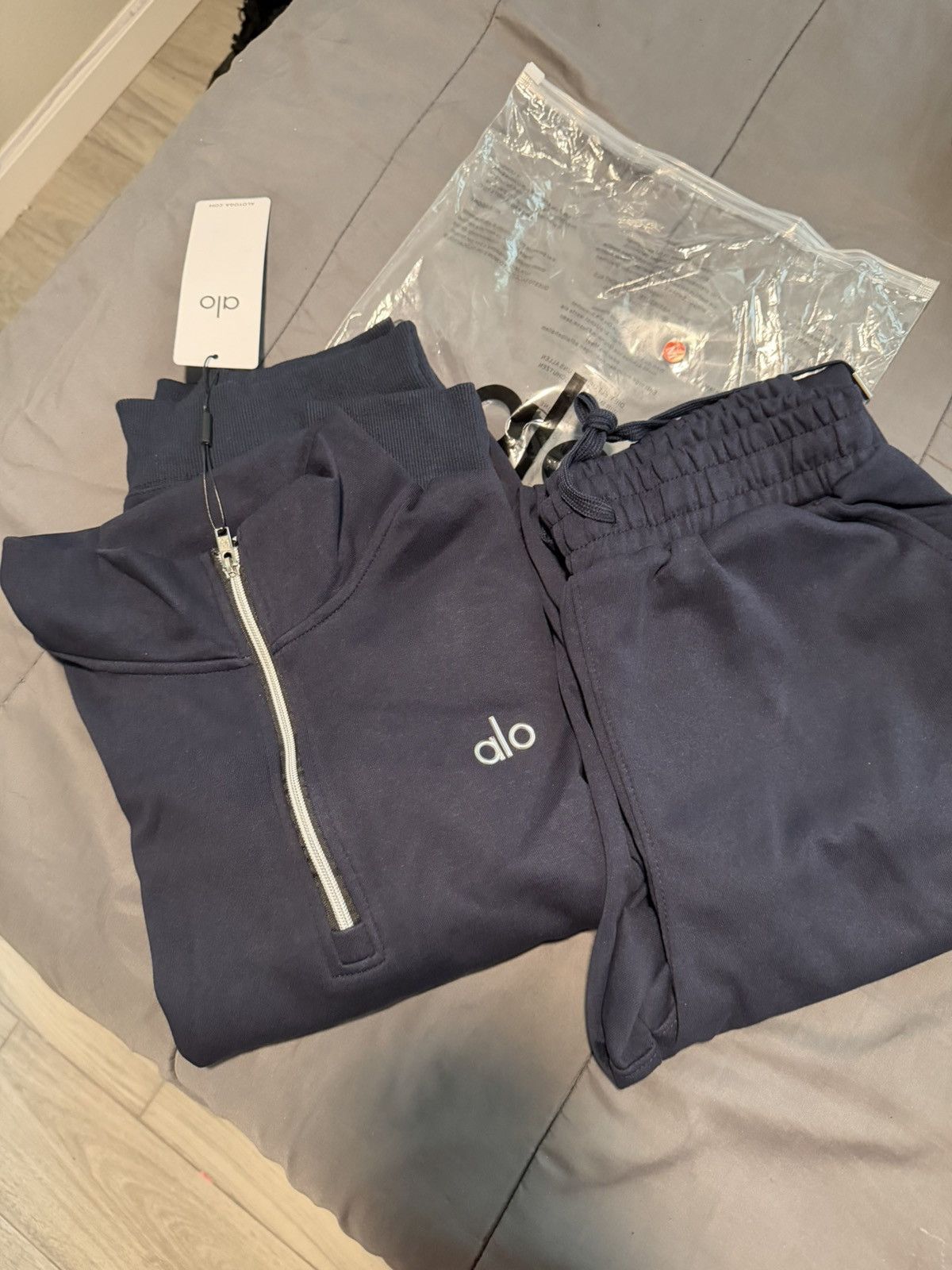 Alo Navy blue alo set Size US S / EU 44-46 / 1 - 1 Thumbnail