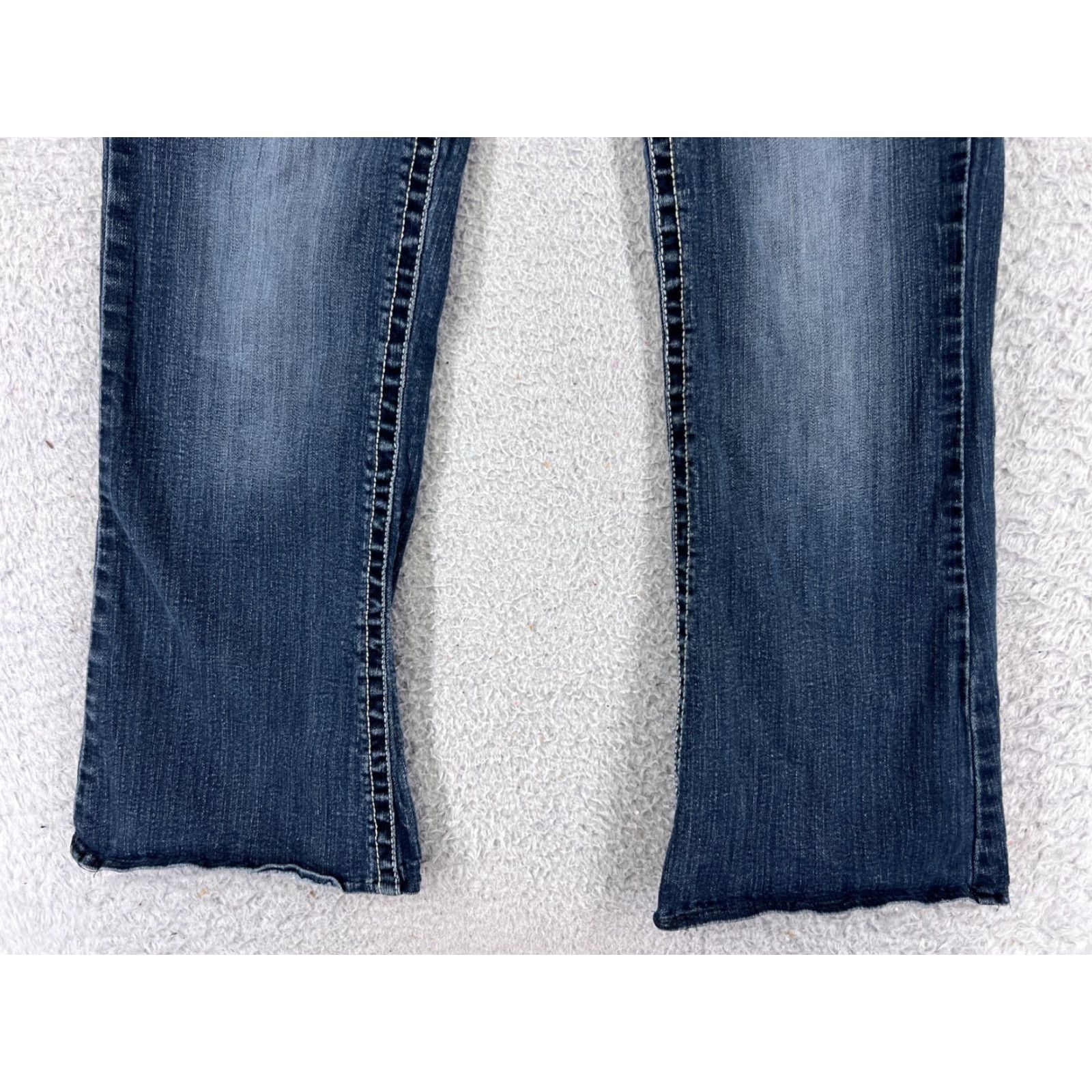 Vintage Rue21 Jeans Womens 29 Blue Denim Boot Cut Embroidered 29x28 Size 29" - 2 Thumbnail