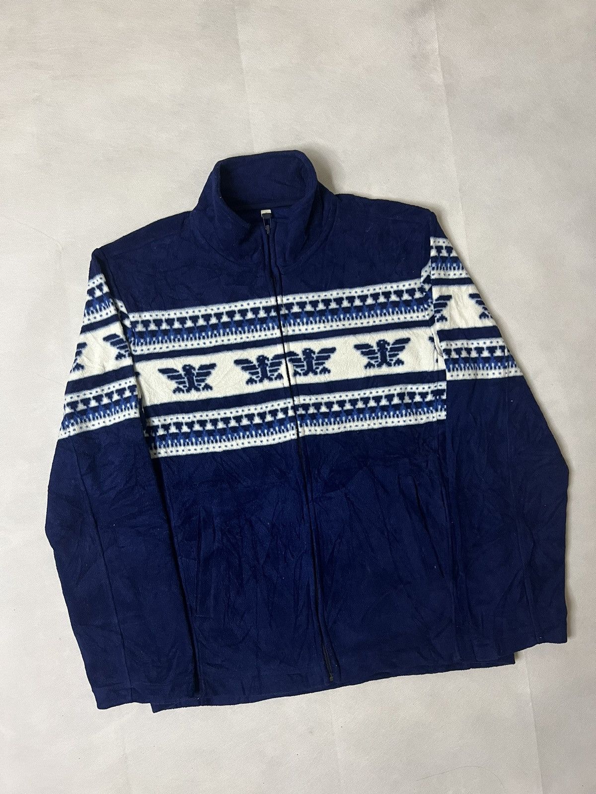 Uniqlo Uniqlo Native Print Sweater Size US S / EU 44-46 / 1 - 9 Thumbnail
