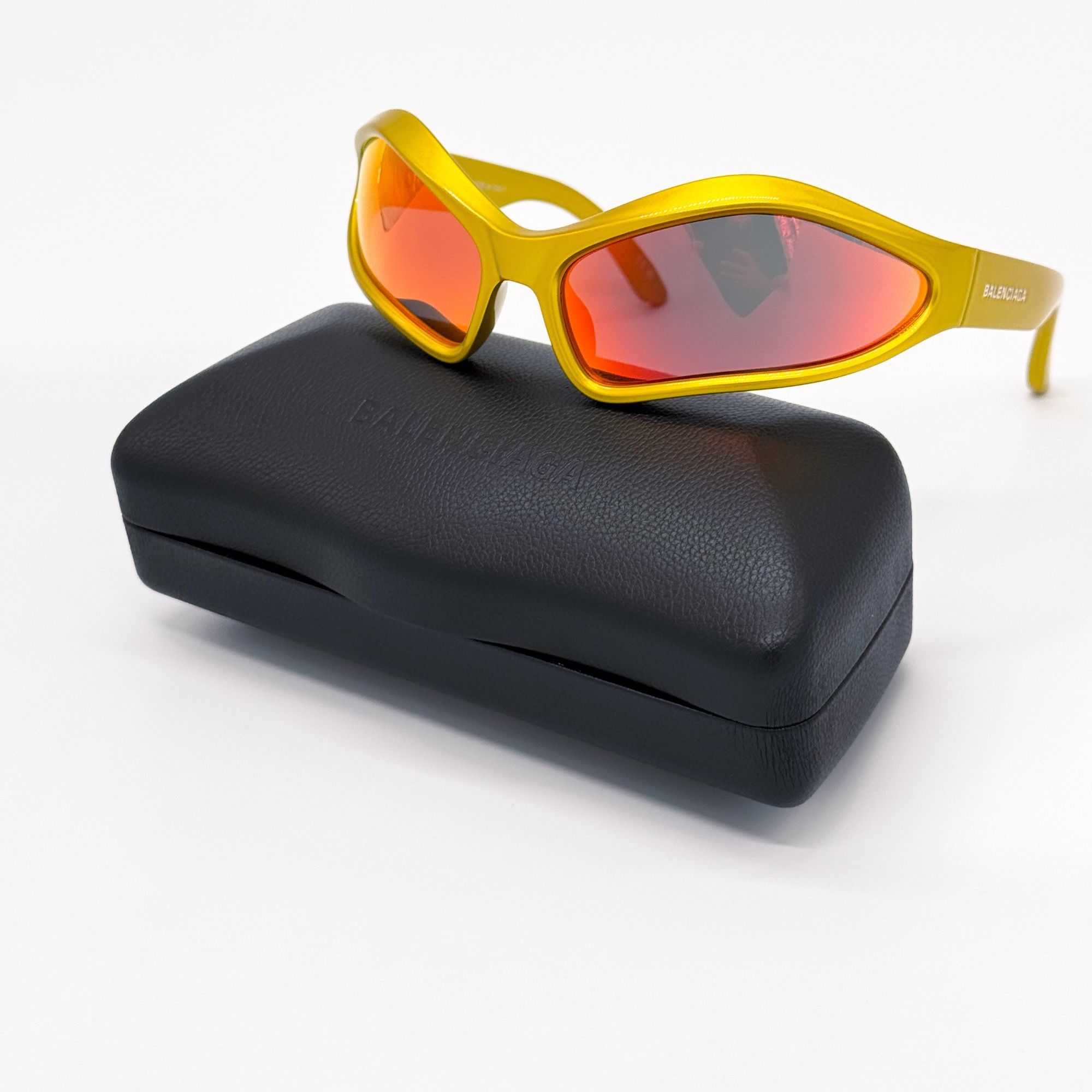 Balenciaga NEW BALENCIAGA BB0314S 004 SUNGLASSES YELLOW GEOMETRIC Size ONE SIZE - 1 Thumbnail