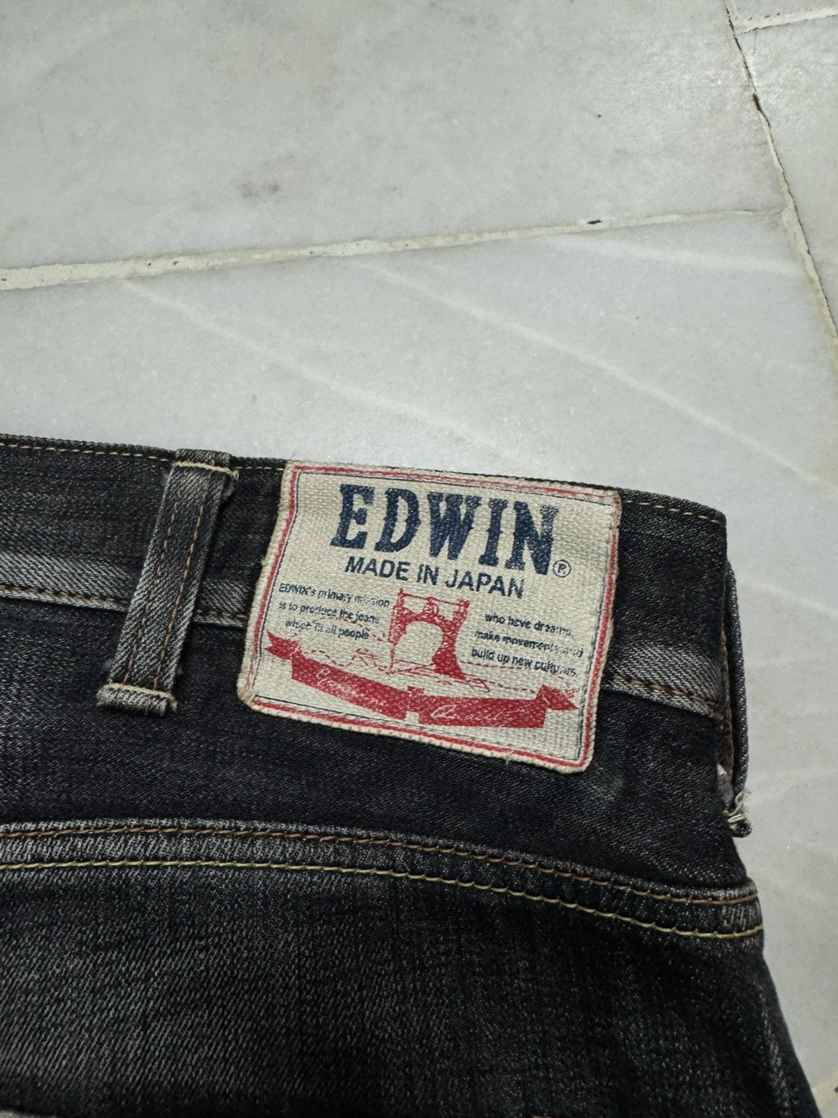 Edwin BIG SIZE💥INSANE EDWIN MADE IN JAPAN MUDWASH WHSIKER DISTRES Size US 42 / EU 58 - 19 Thumbnail