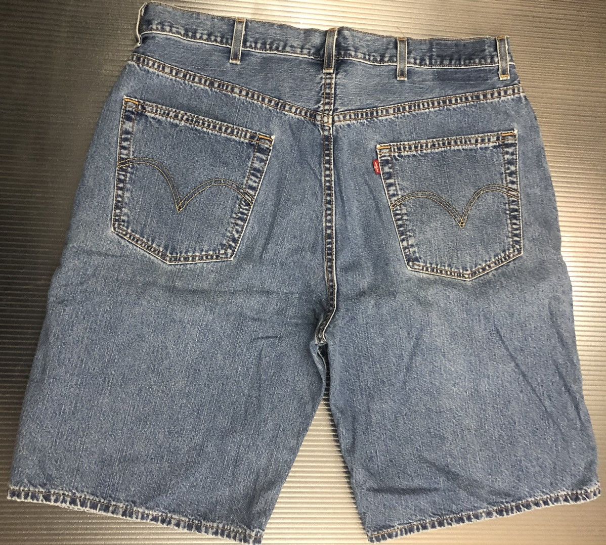 Levi's Levi's 🇺🇸 569 stonewashed vintage 90s denim shorts 38 VGC Size US 38 / EU 54 - 4 Thumbnail