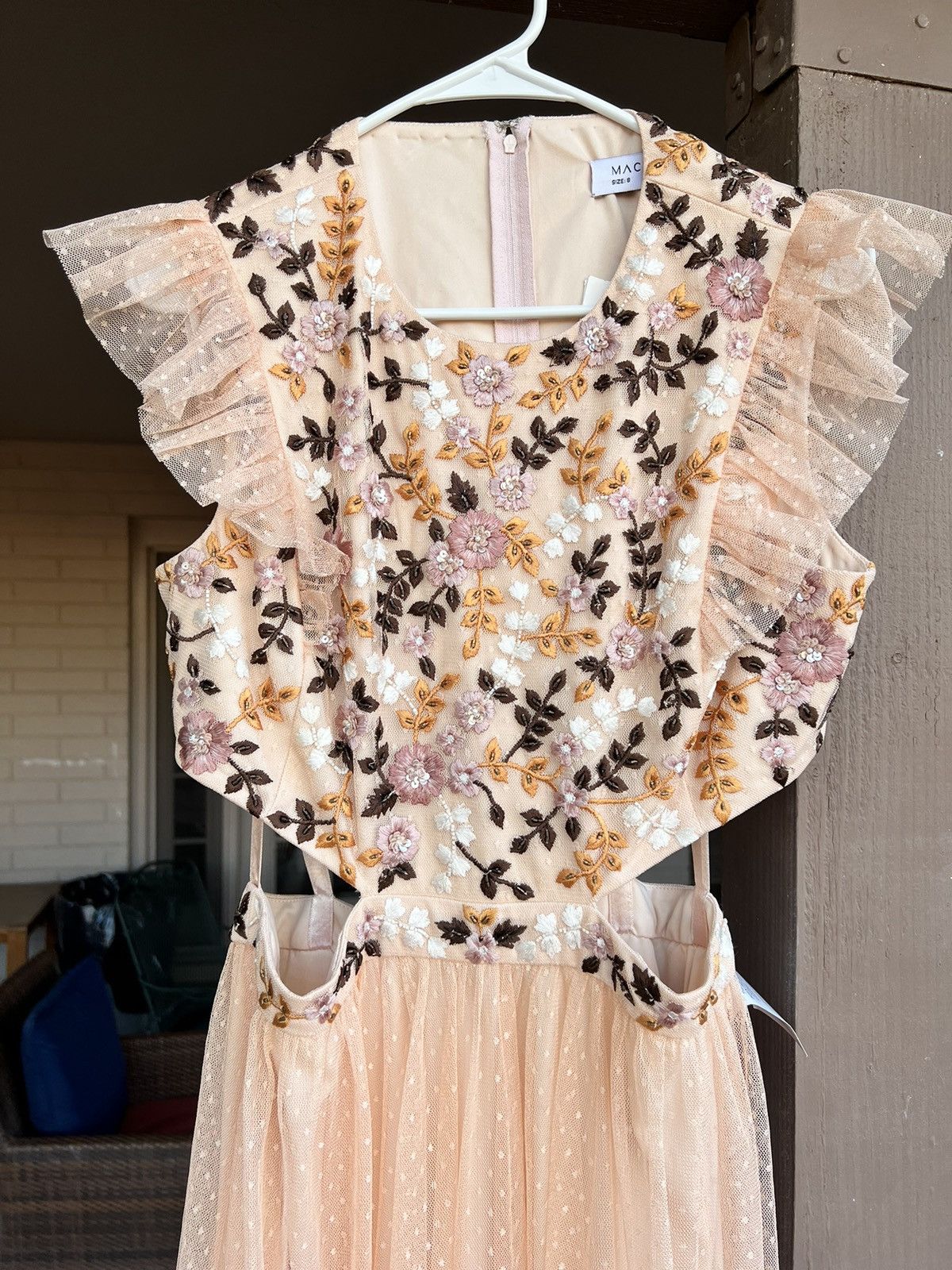 Mac Duggal Embroidered Bodice Cap Sleeve Ruffle Tiered Gown Size M / US 6-8 / IT 42-44 - 5 Thumbnail