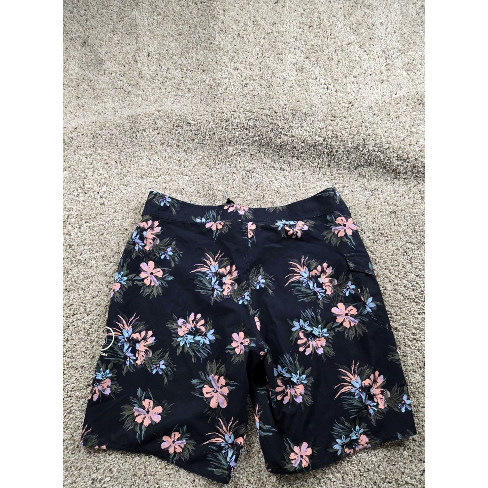 Volcom Volcom Board Shorts Mens 36 Floral Print Drawstring Stretch Beach Surfing Pockets Quick Dry Multicolor 90s? Size US 36 / EU 52 - 6 Thumbnail