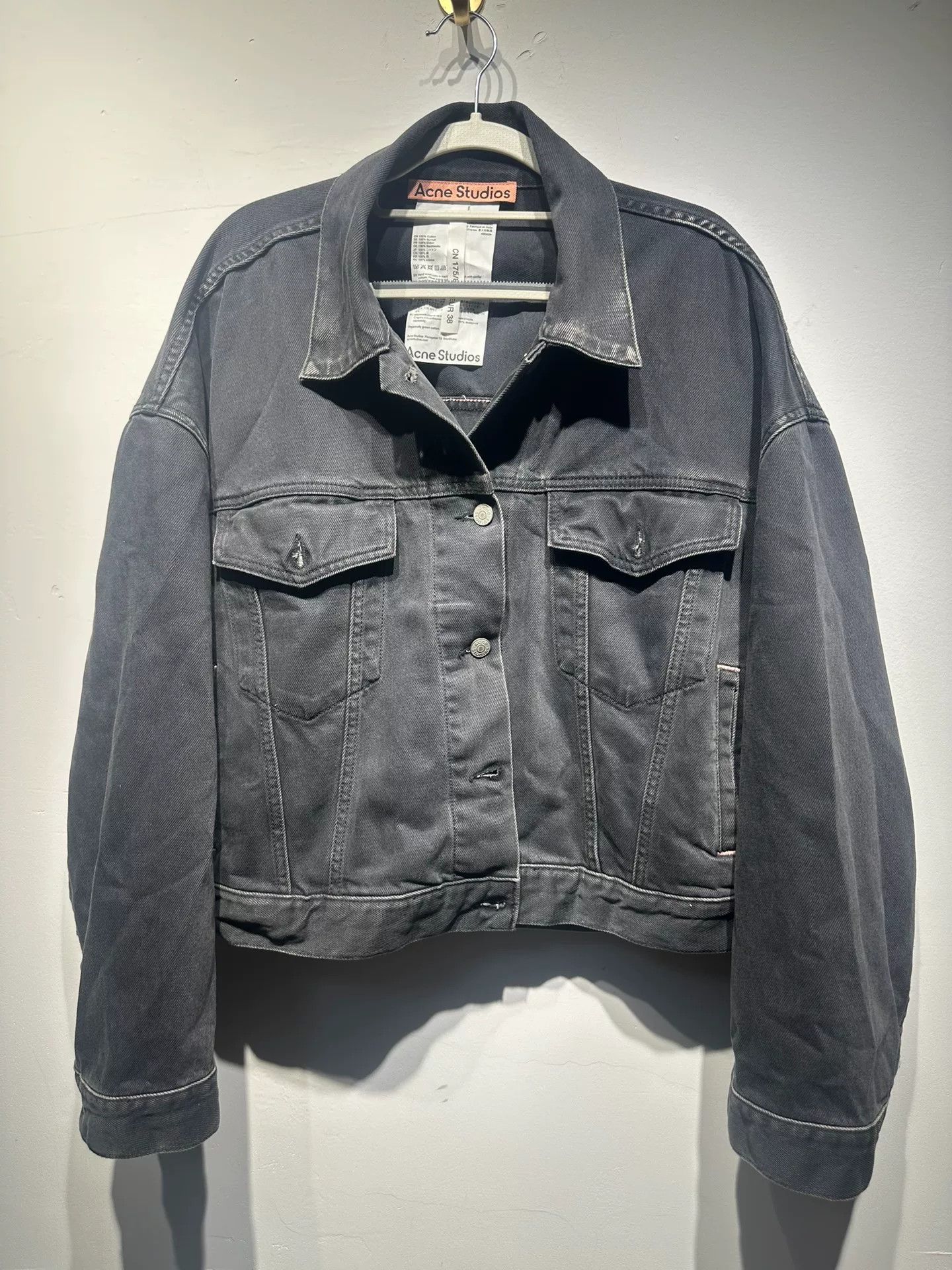 Acne Studios Acne Studios Denim Cropped Black Jacket 38 Women Size S / US 4 / IT 40 - 1 Thumbnail