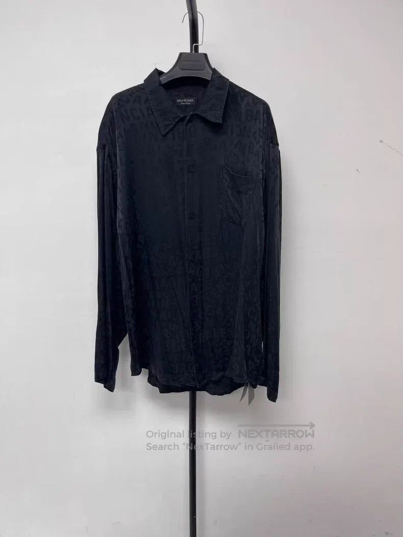 Balenciaga Balenciaga Full Logo Mulberry Silk Shirt Size XS / US 0-2 / IT 36-38 - 1 Thumbnail