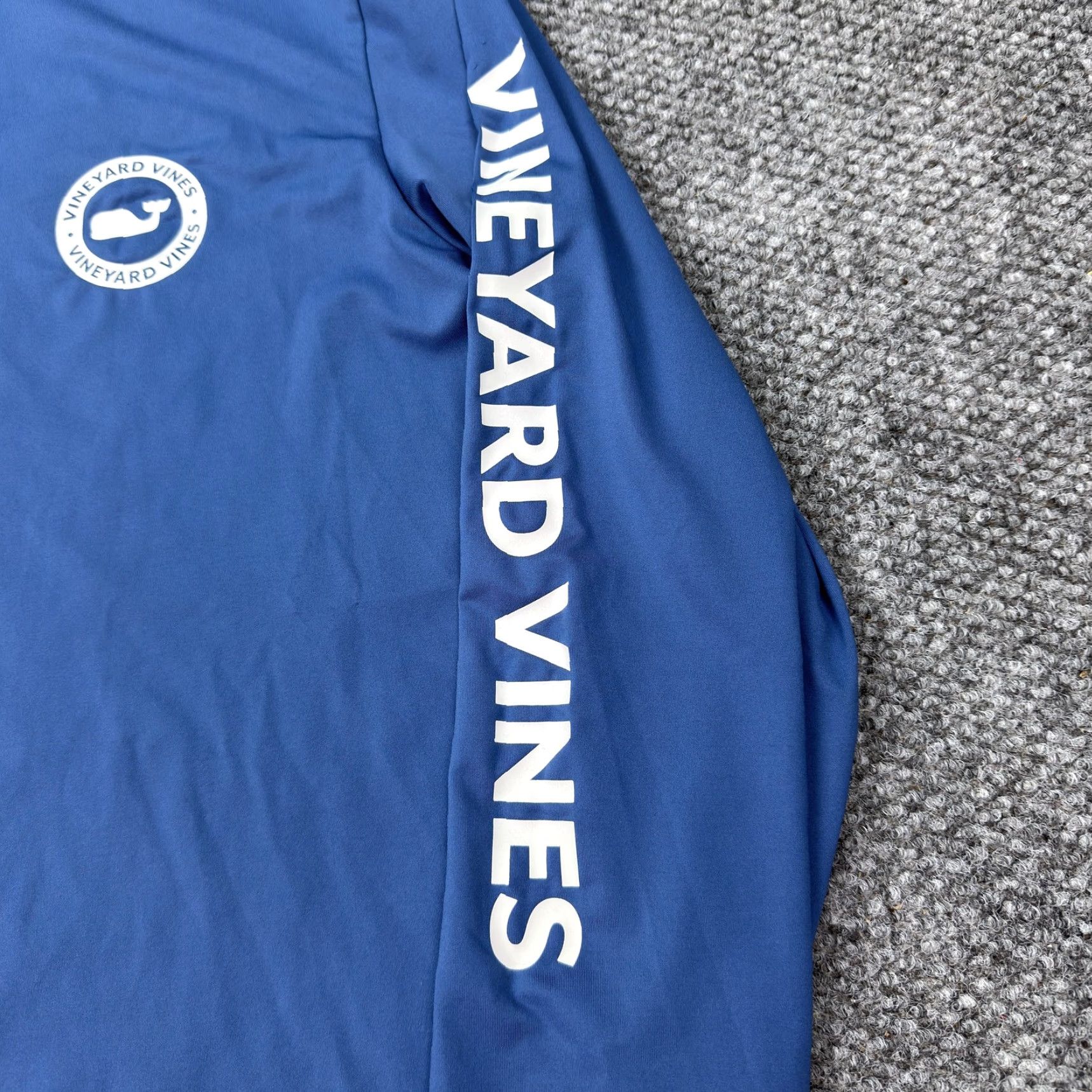 Vineyard Vines Vineyard Vines Shirt Mens Small Blue Performance Long Sleeve Whale Graphic Logo Size US S / EU 44-46 / 1 - 3 Thumbnail