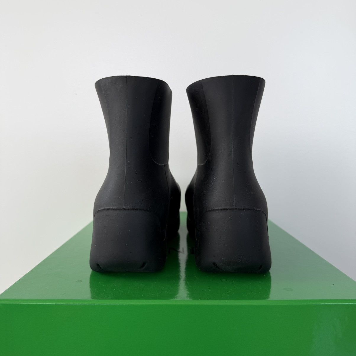 Bottega Veneta Bottega Veneta Puddle Boots 42 EU / 9 US Size US 9 / EU 42 - 3 Thumbnail