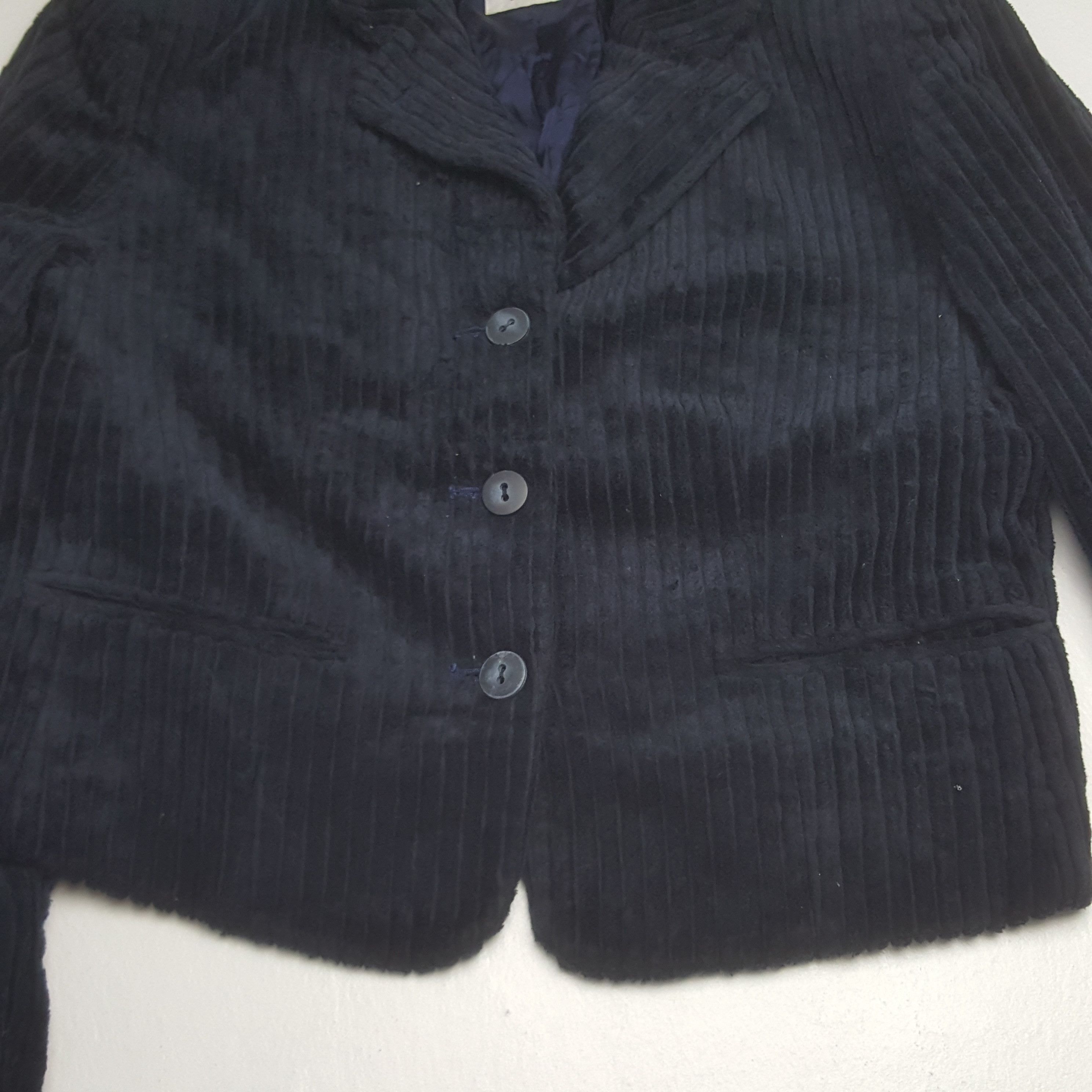 Issey Miyake Vintage Issey Miyake Japanese Velvet Jacket C303N16 Size S / US 4 / IT 40 - 5 Thumbnail