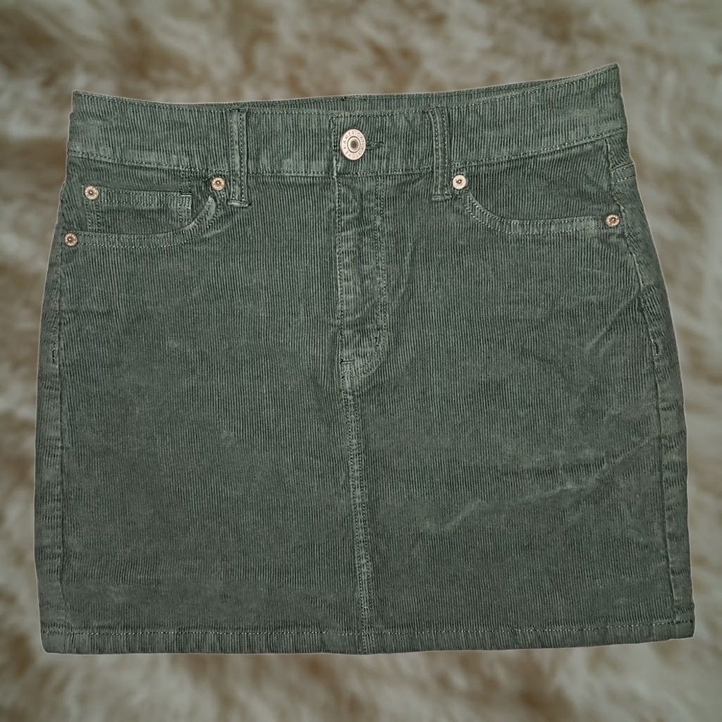 American Eagle Outfitters VINTAGE American Eagle Outfitters Corduroy Skirt Women's 2 High Rise Mini Green Casual Preppy 90s Boys? Size 26" / US 2 / IT 38 - 1 Thumbnail