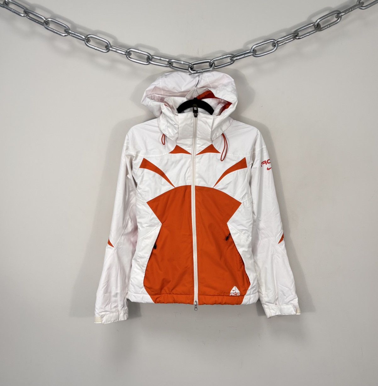 Nike ACG Nike ACG Vintage Women’s Outdoor Jacket Hooded Insulated Size S / US 4 / IT 40 - 1 Thumbnail