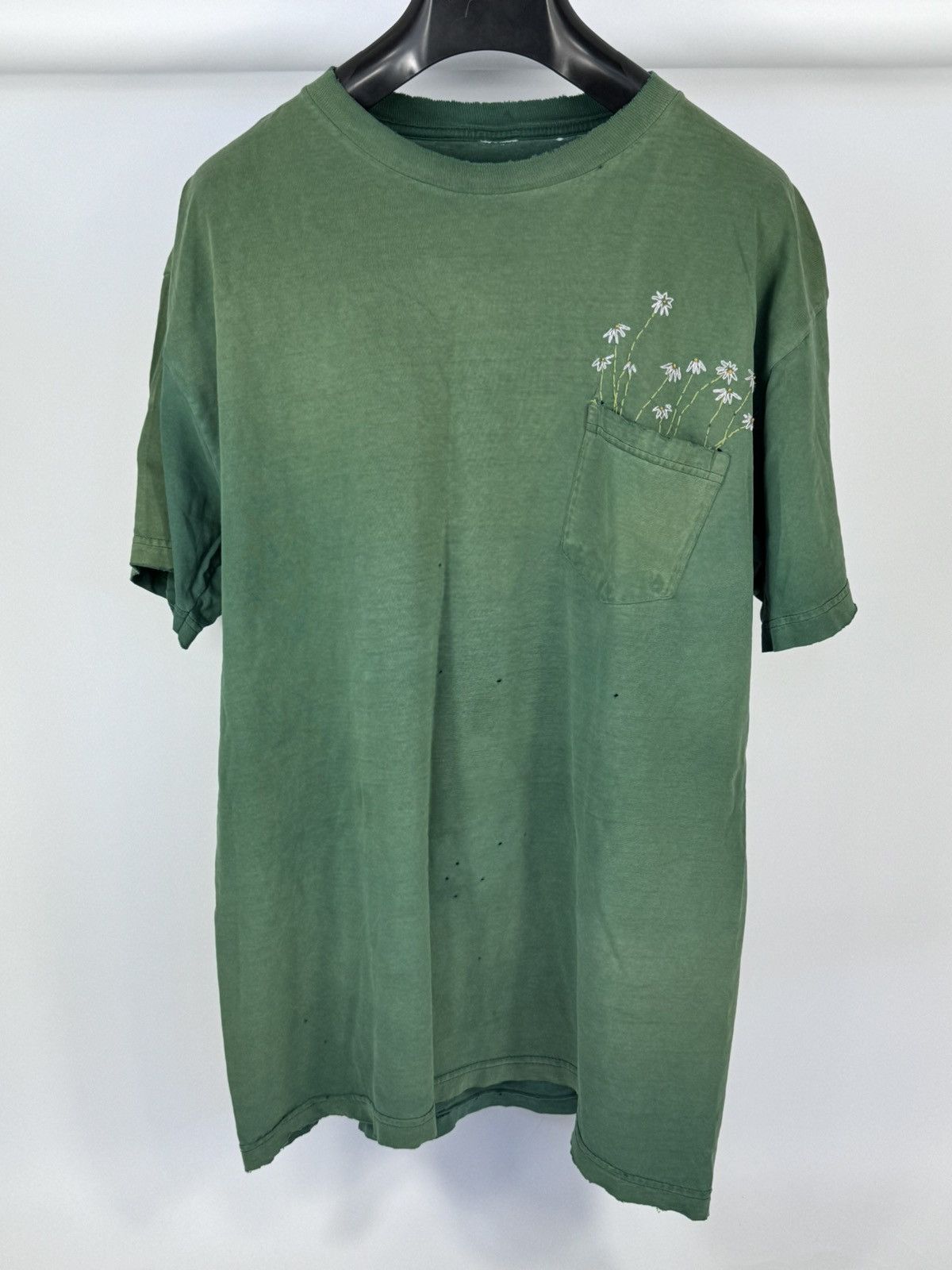 Vintage FLOWER EMBROIDERED SINGLE POCKET VINTAGE T-SHIRT Size US XL / EU 56 / 4 - 1 Thumbnail