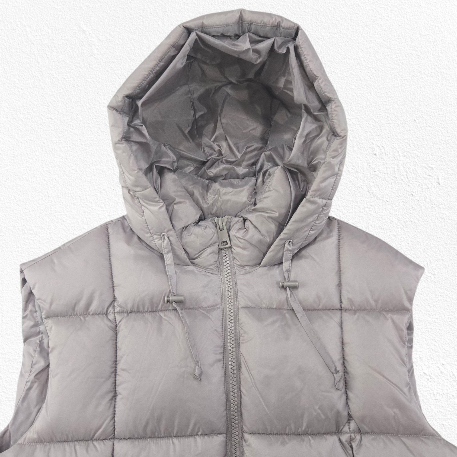 Levi's Levi’s Light Gray Hooded Puffer Vest NWT Size Medium Size M / US 6-8 / IT 42-44 - 4 Thumbnail