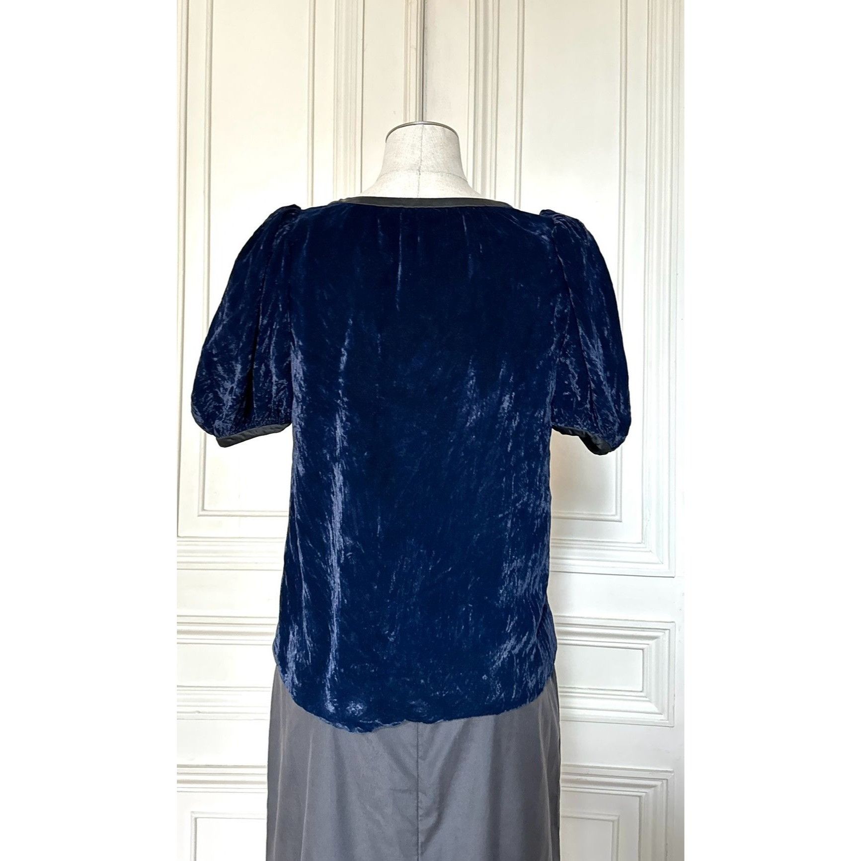 Yves Saint Laurent 1970s Navy Velvet Top Size S / US 4 / IT 40 - 2 Thumbnail